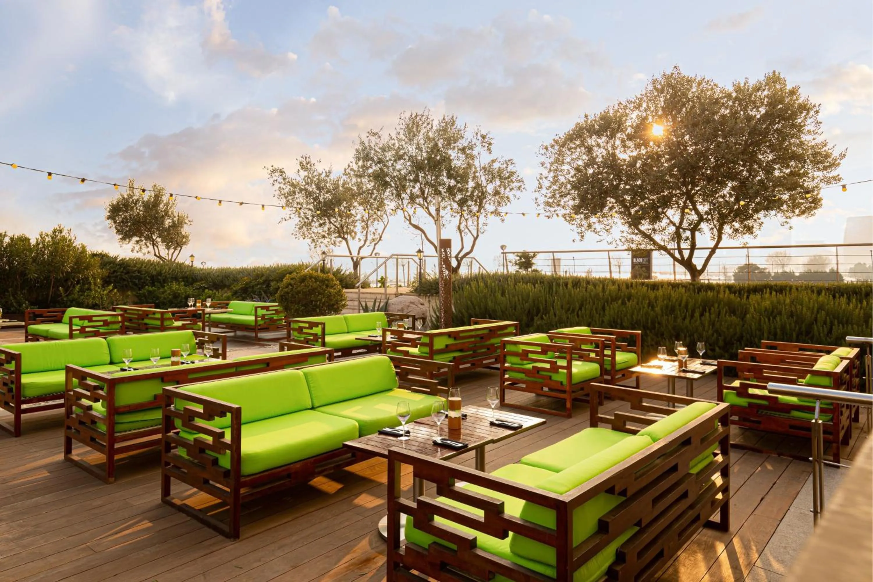 Restaurant/places to eat in Baku Marriott Hotel Boulevard