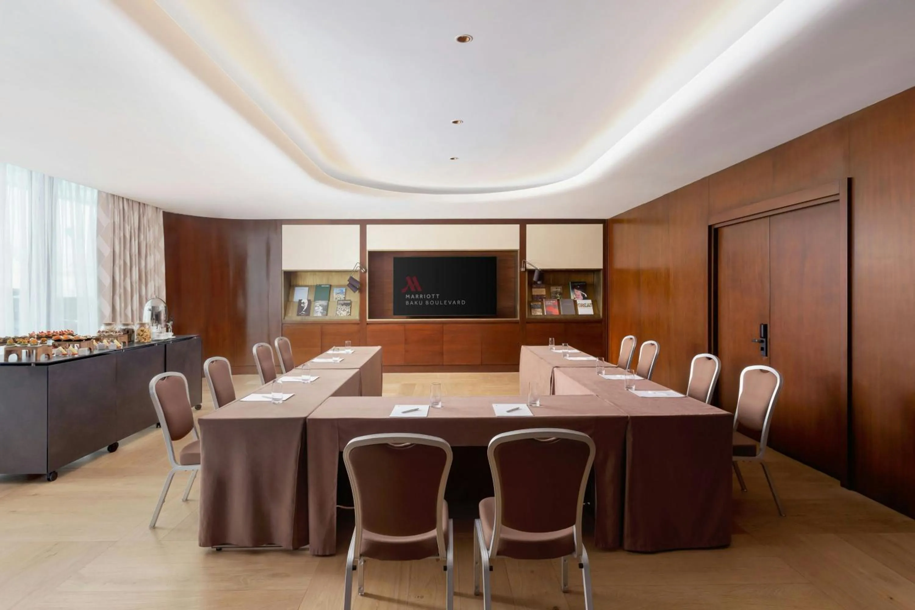 Meeting/conference room in Baku Marriott Hotel Boulevard