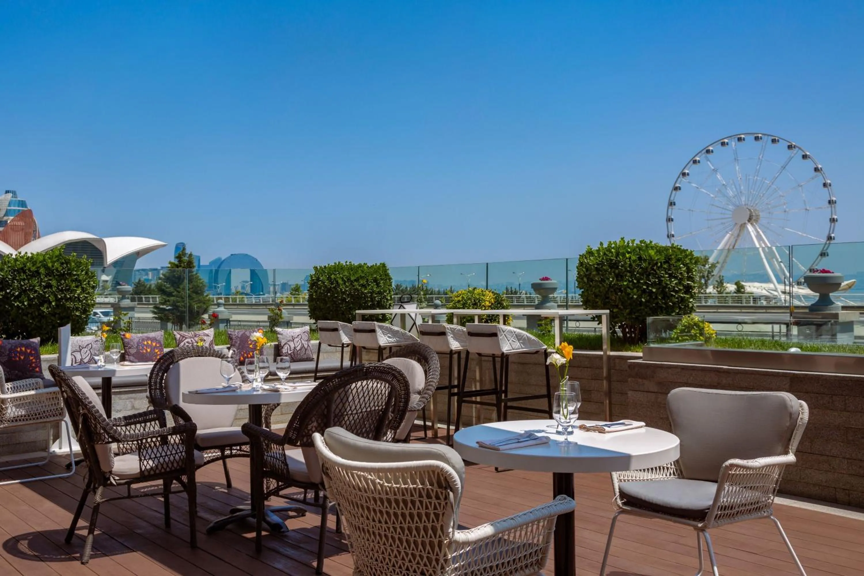 Restaurant/places to eat in Sheraton Baku Intourist