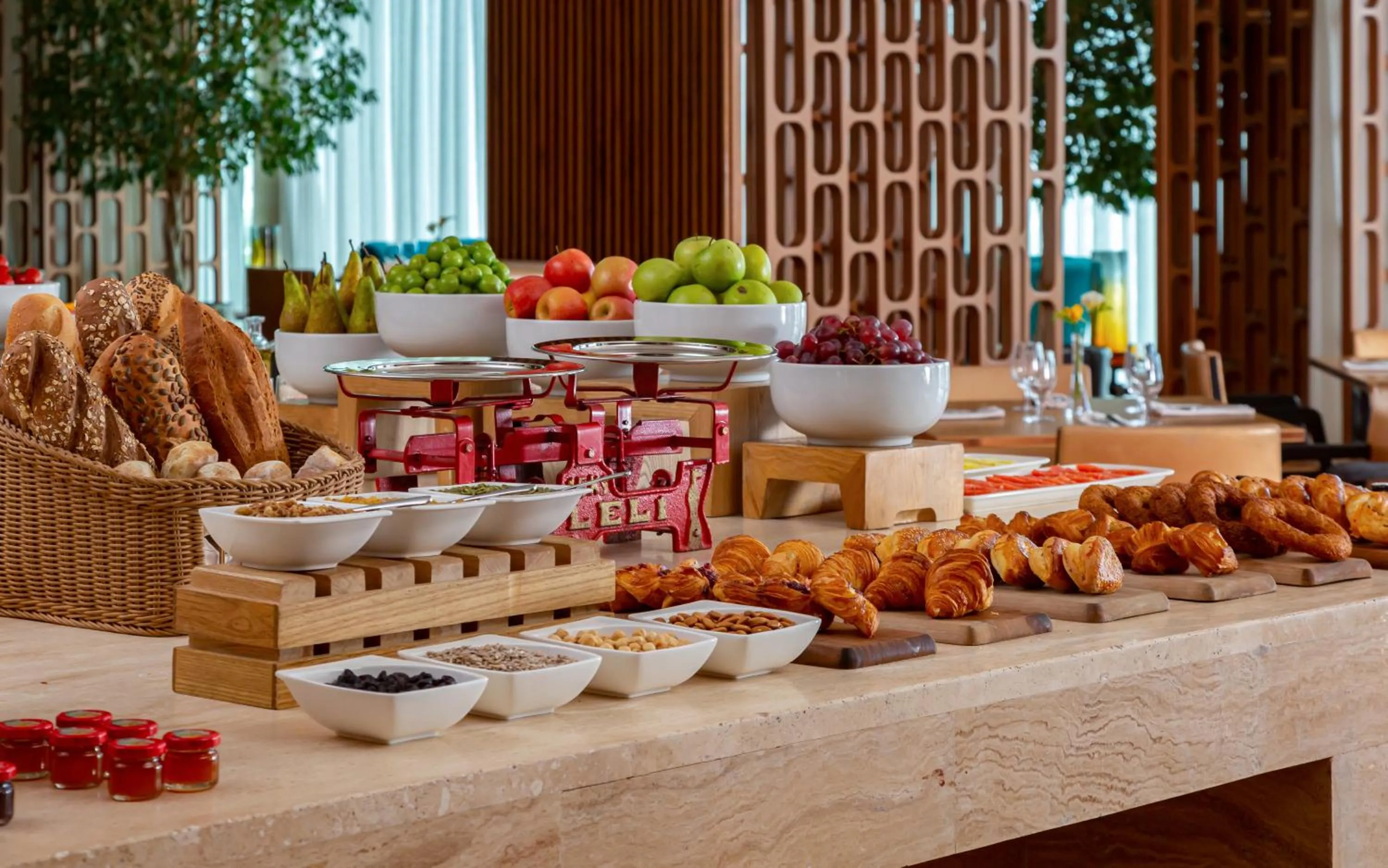Breakfast in Sheraton Baku Intourist