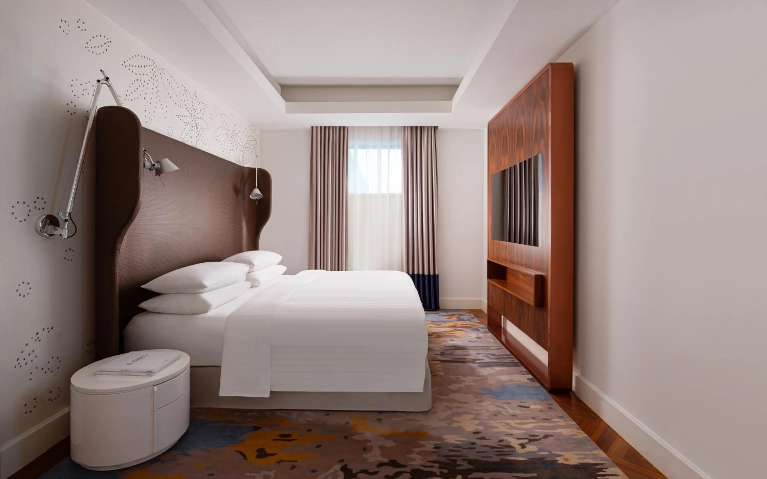 Bed in Sheraton Baku Intourist