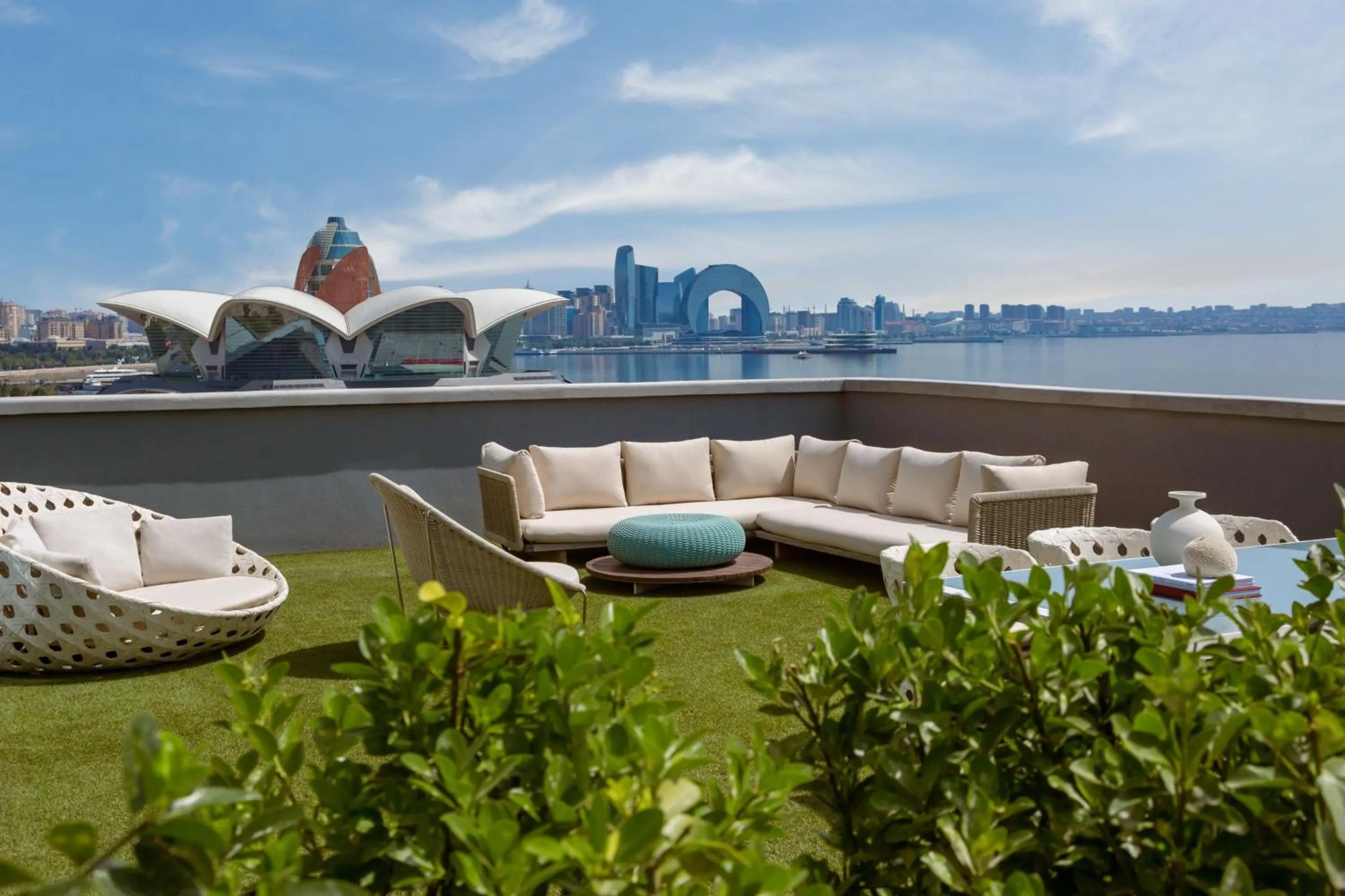 Photo of the whole room in Sheraton Baku Intourist