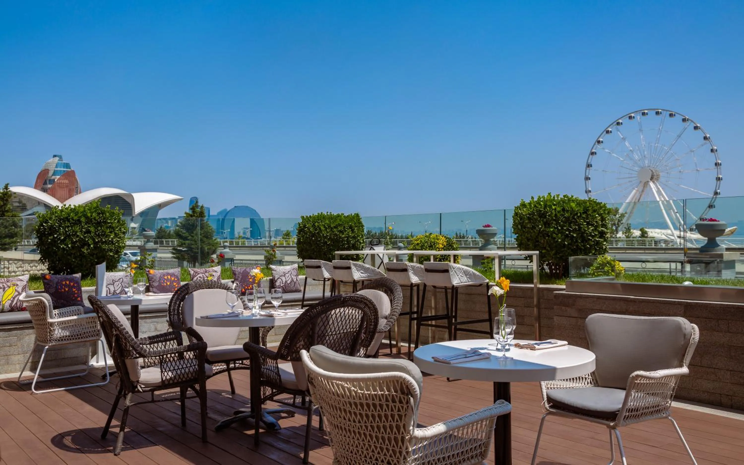 Restaurant/places to eat in Sheraton Baku Intourist