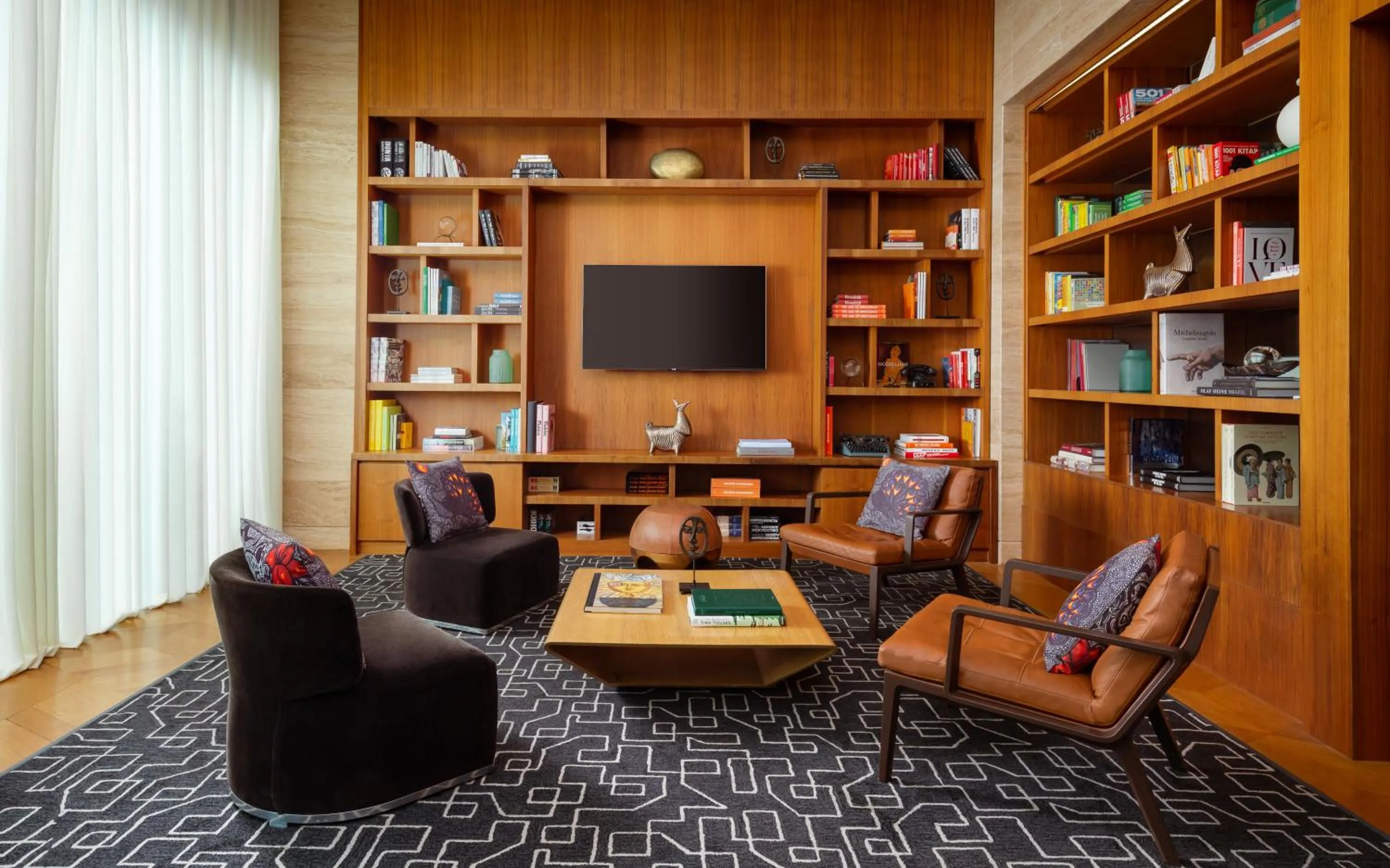 Library in Sheraton Baku Intourist