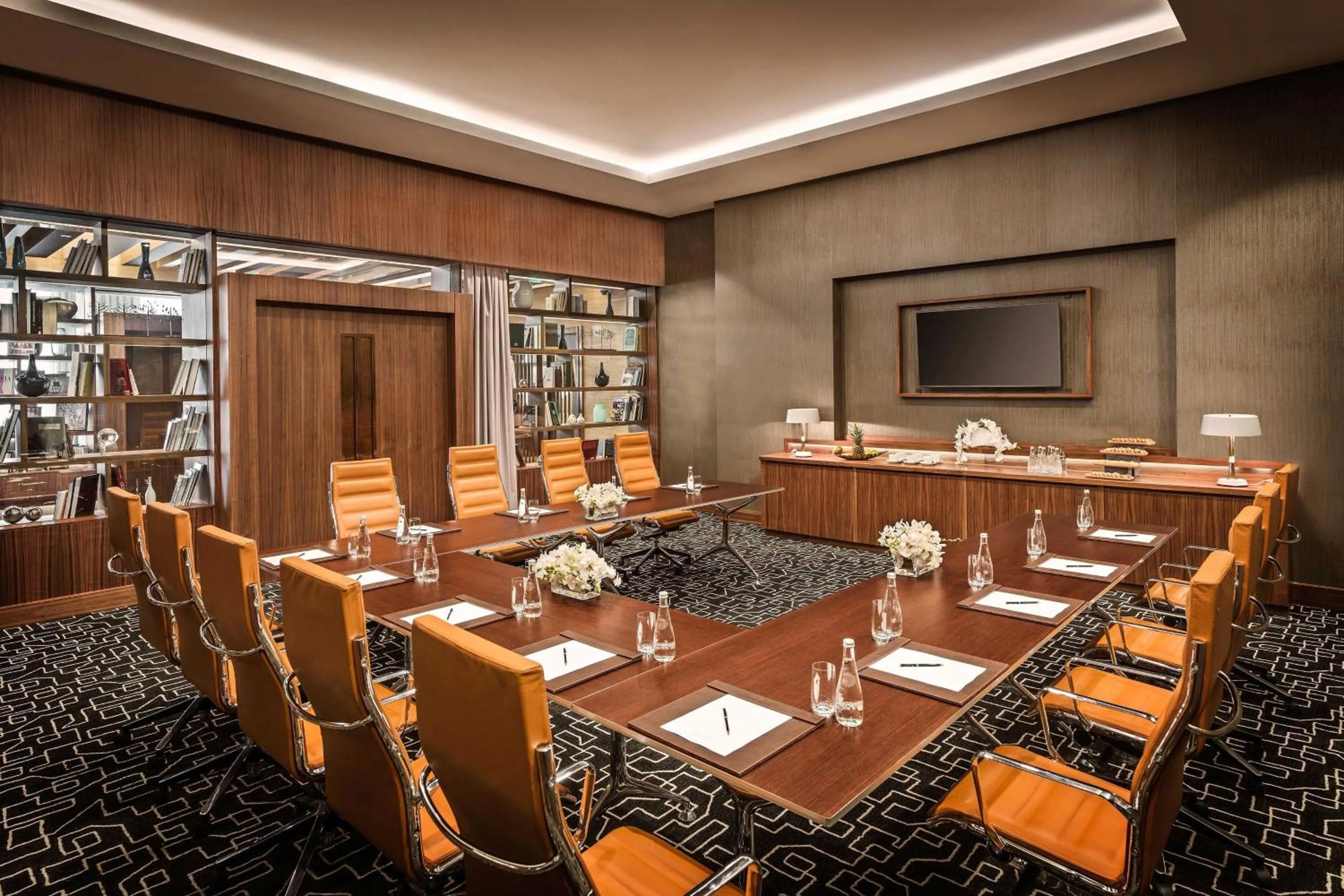 Meeting/conference room in Sheraton Baku Intourist