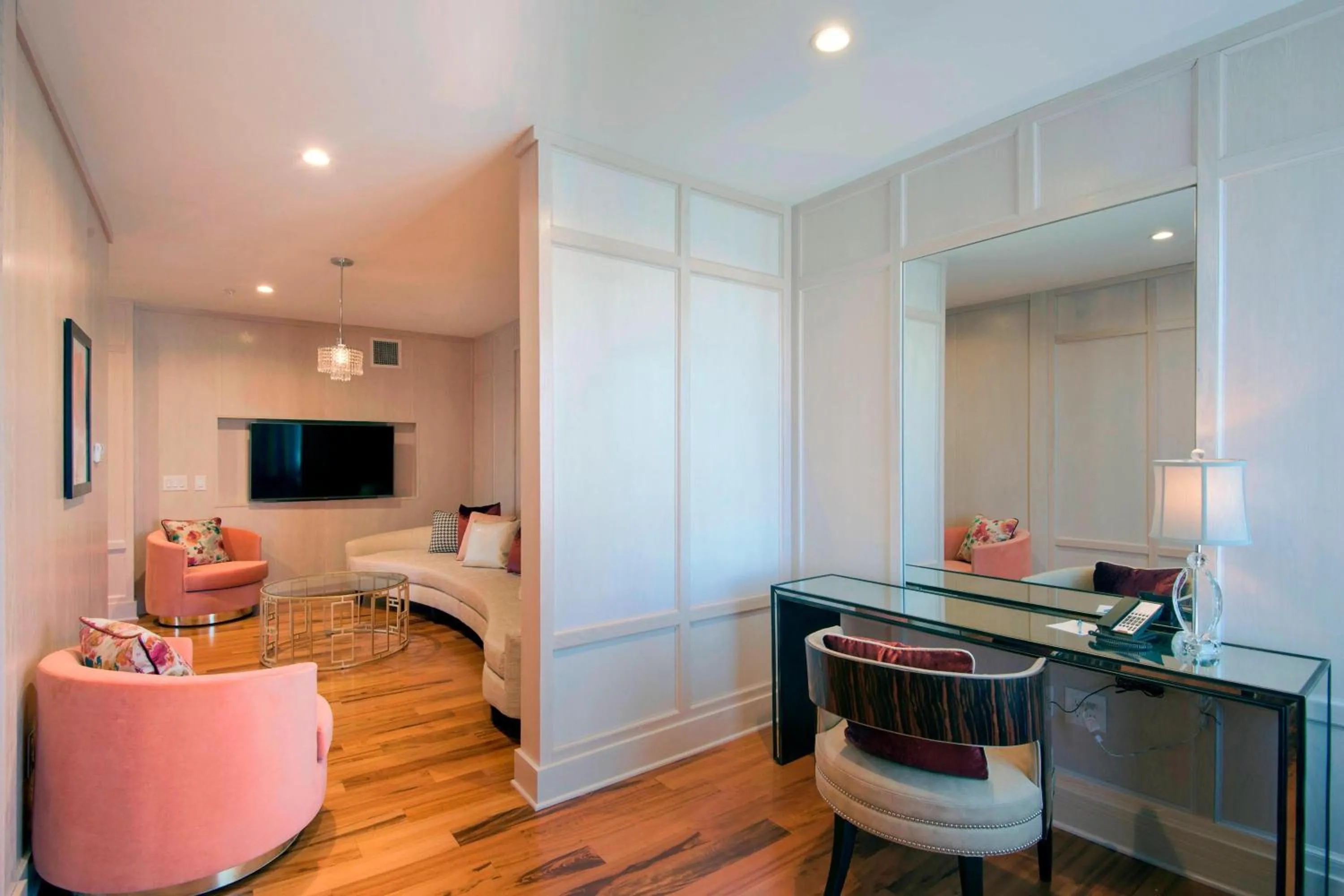 Photo of the whole room in SpringHill Suites by Marriott Wilmington Wrightsville Beach