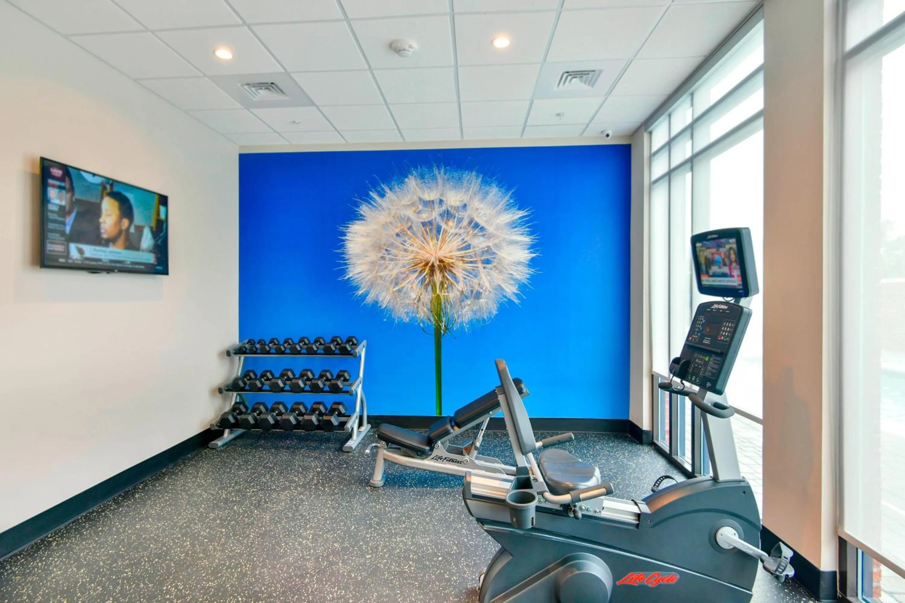 Fitness centre/facilities in SpringHill Suites by Marriott Wilmington Wrightsville Beach
