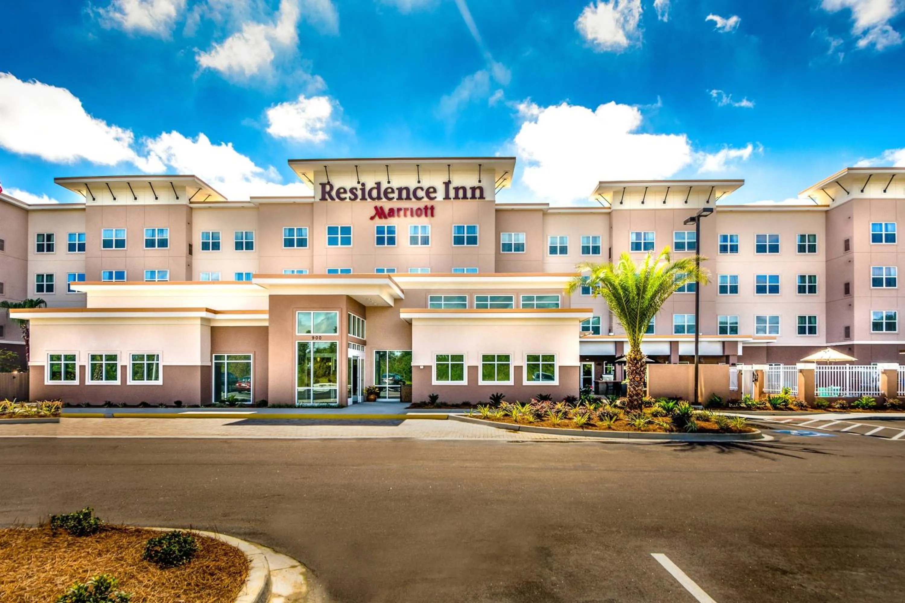 Property building in Residence Inn by Marriott Savannah Airport