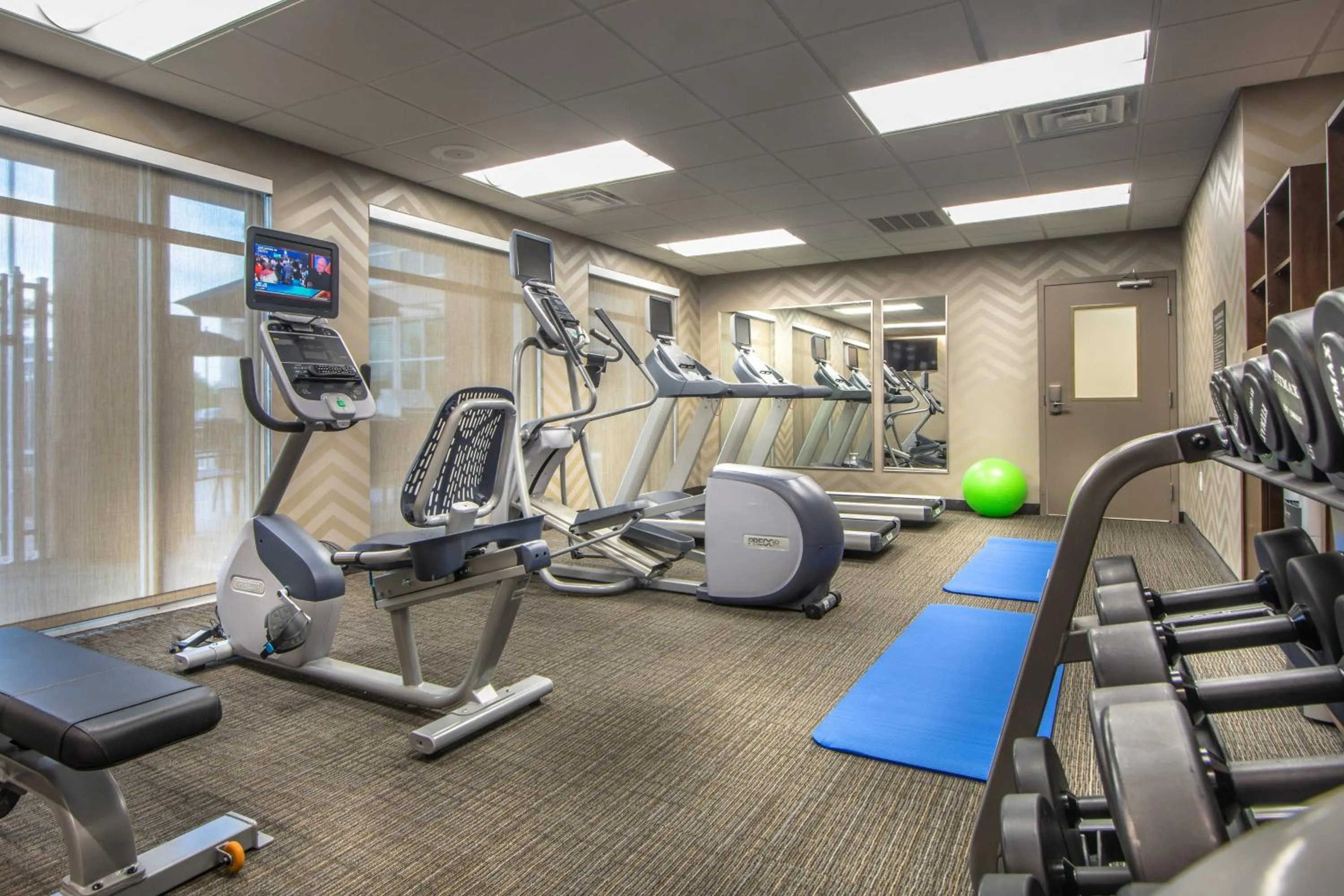 Fitness centre/facilities in Residence Inn by Marriott Savannah Airport