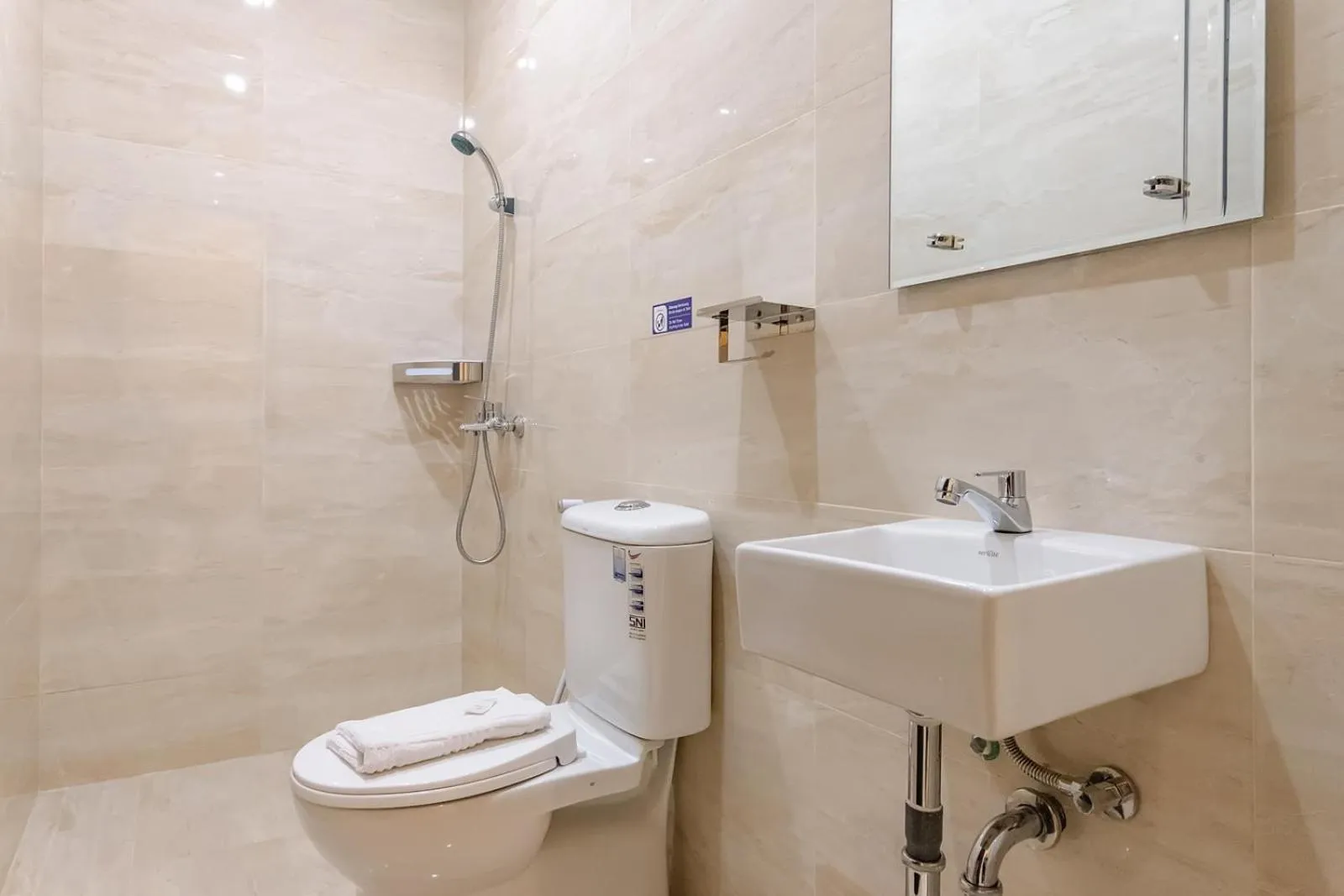 Bathroom in INNCA Inn House Simpang lima, Semarang