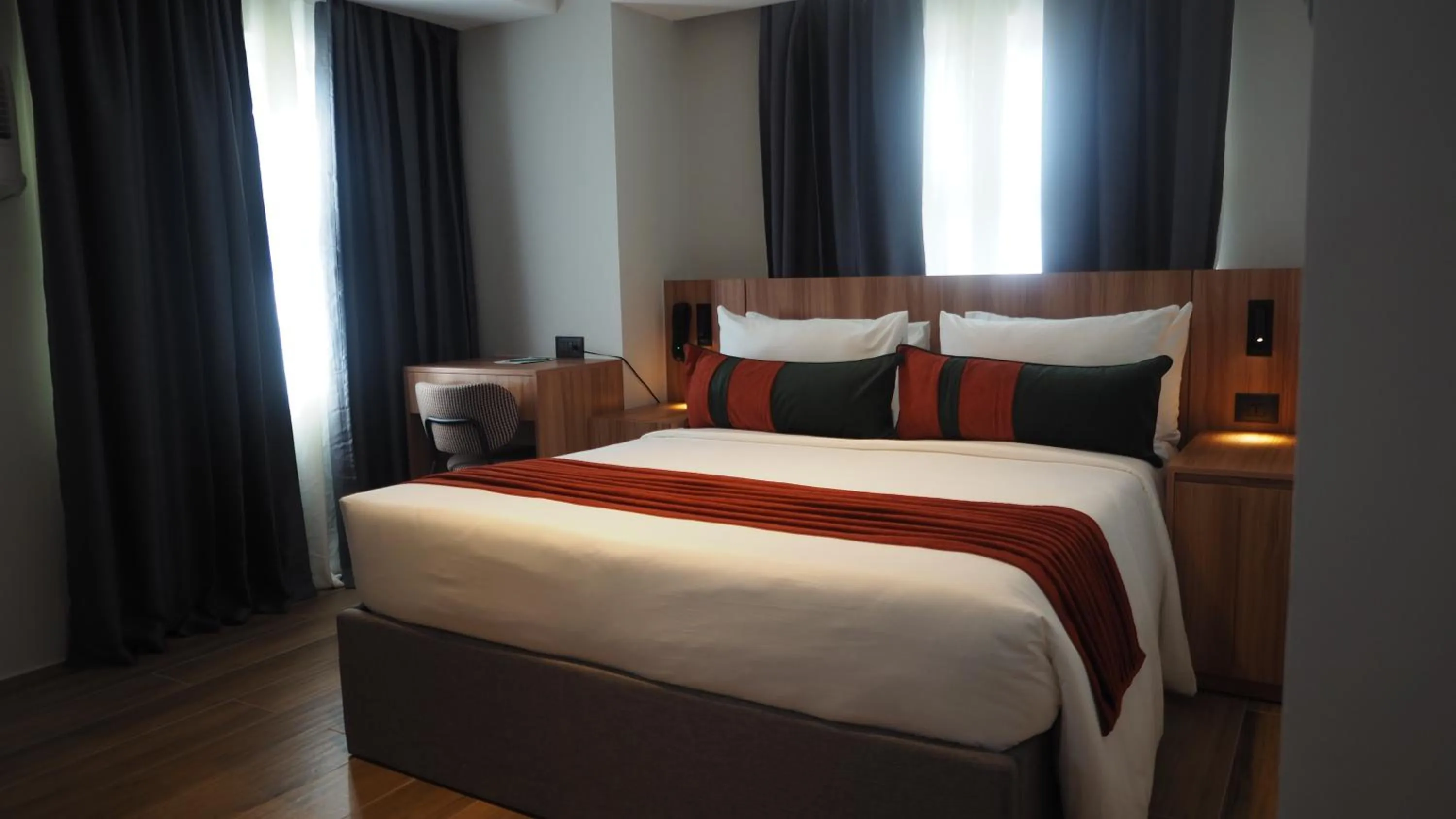 Bedroom, Bed in Novel Hotel Manila