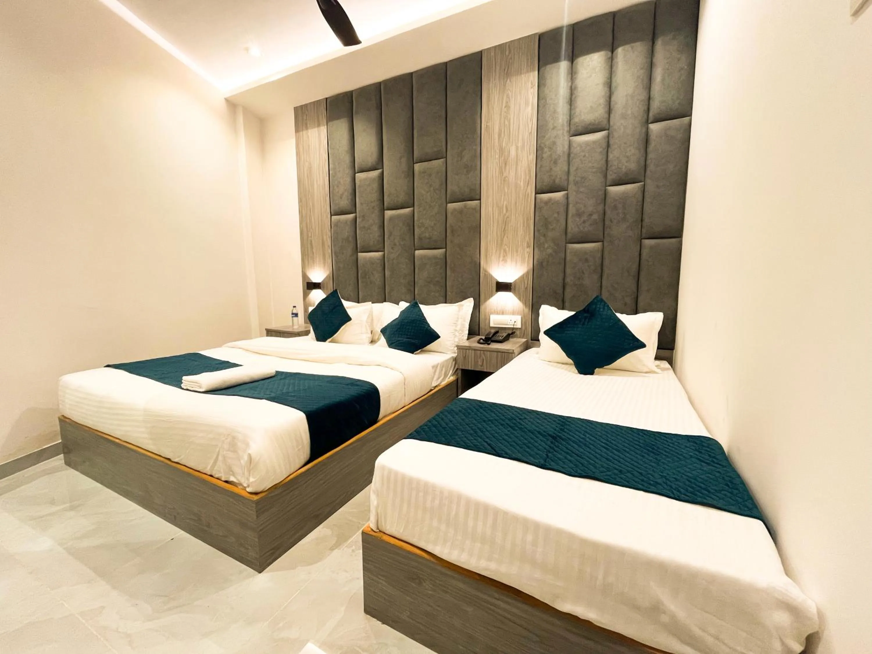 Bed in Hotel Grand Executive