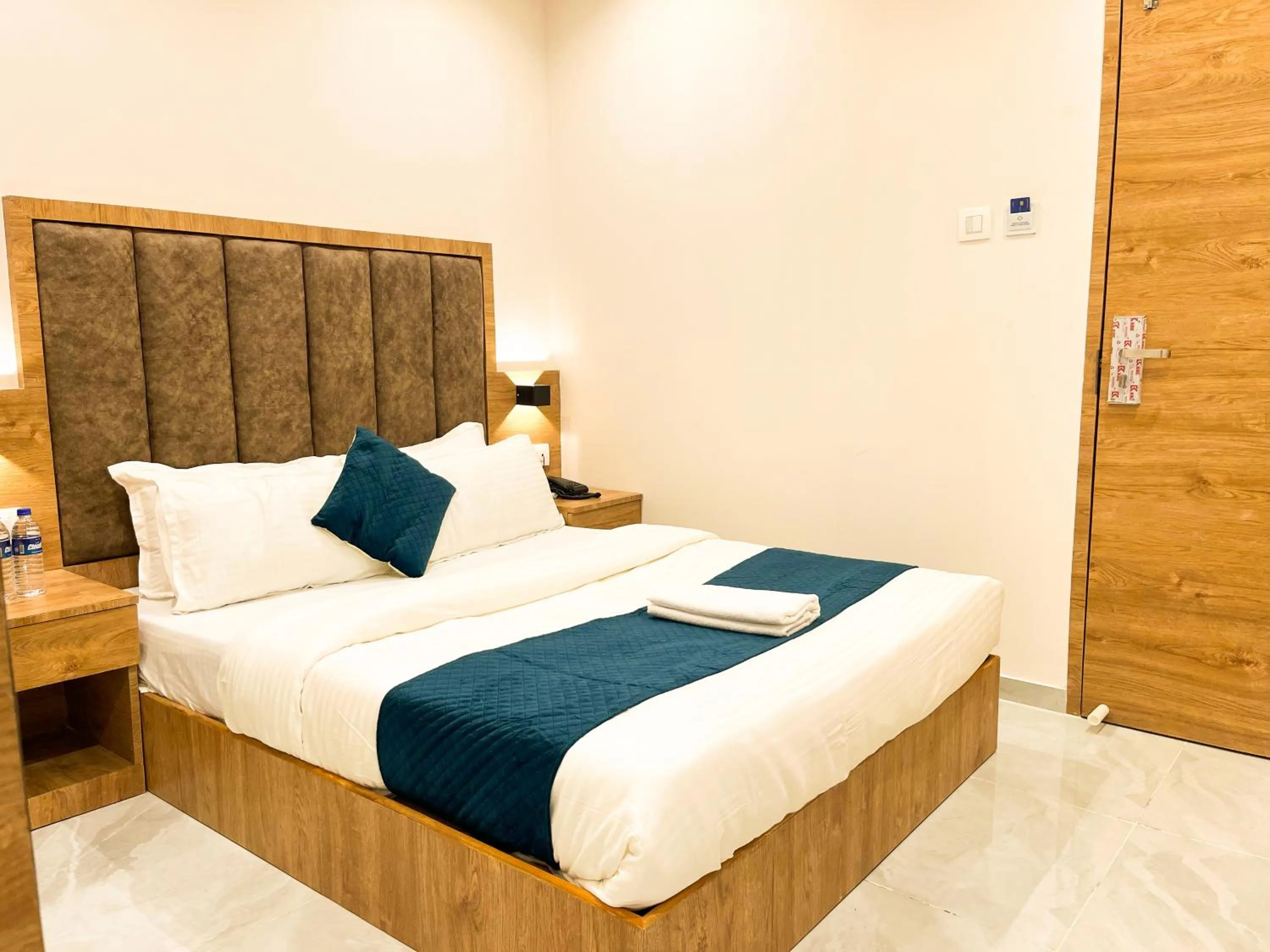 Bed in Hotel Grand Executive