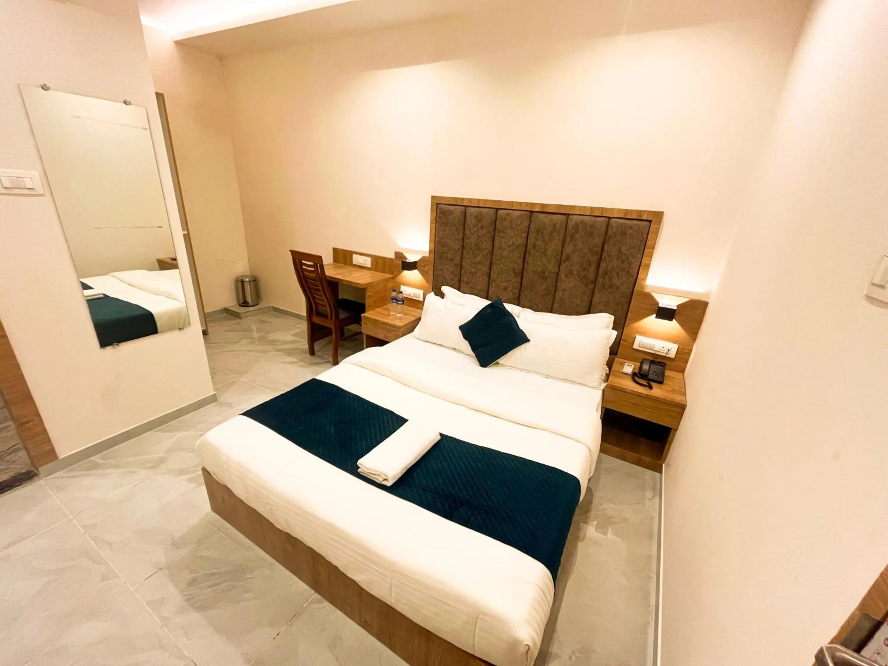 Bed in Hotel Grand Executive