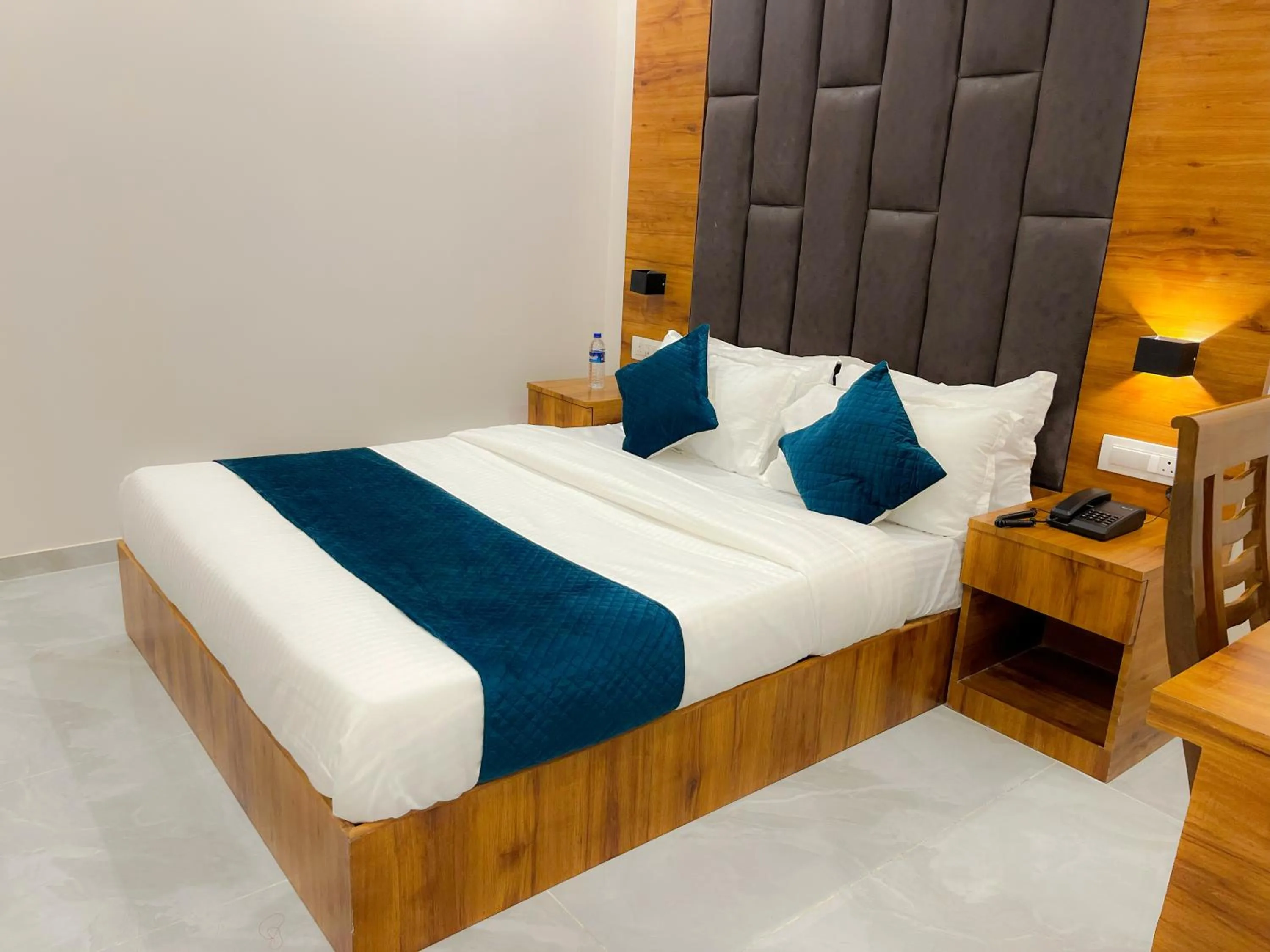 Bed in Hotel Grand Executive