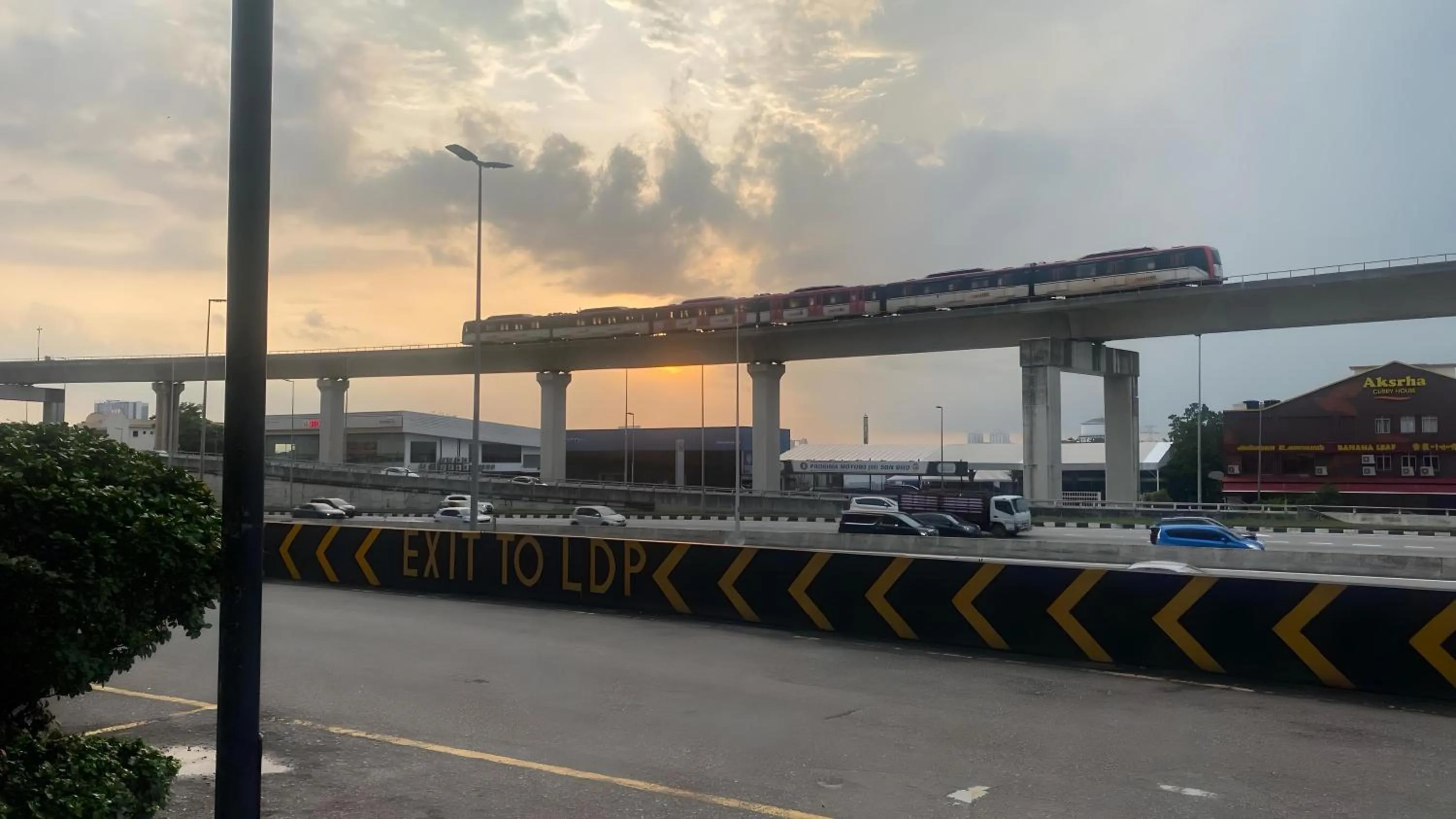 Area and facilities in Signature Hotel by Easy Nap