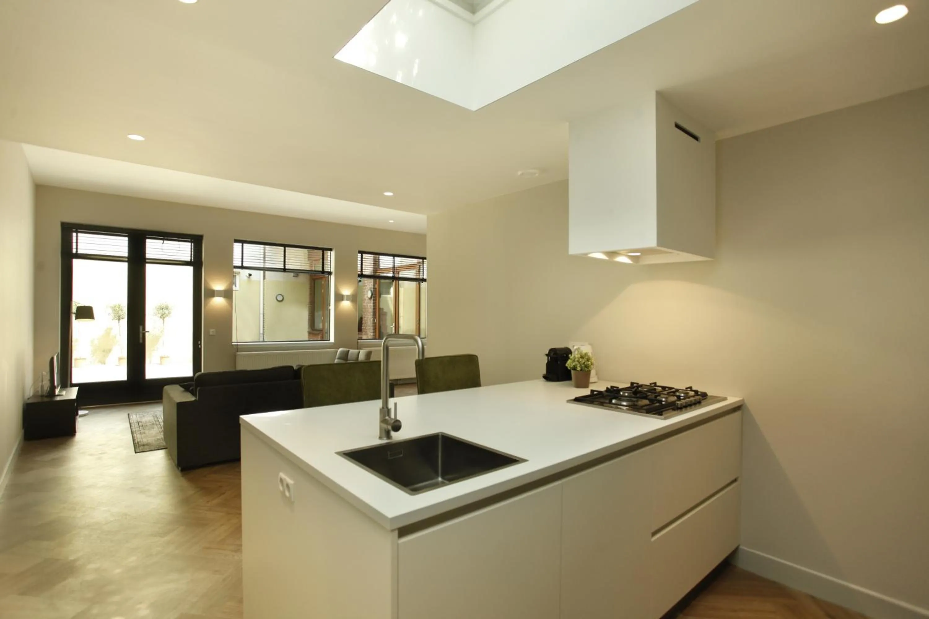 TV and multimedia in Stayci Serviced Apartments Westeinde
