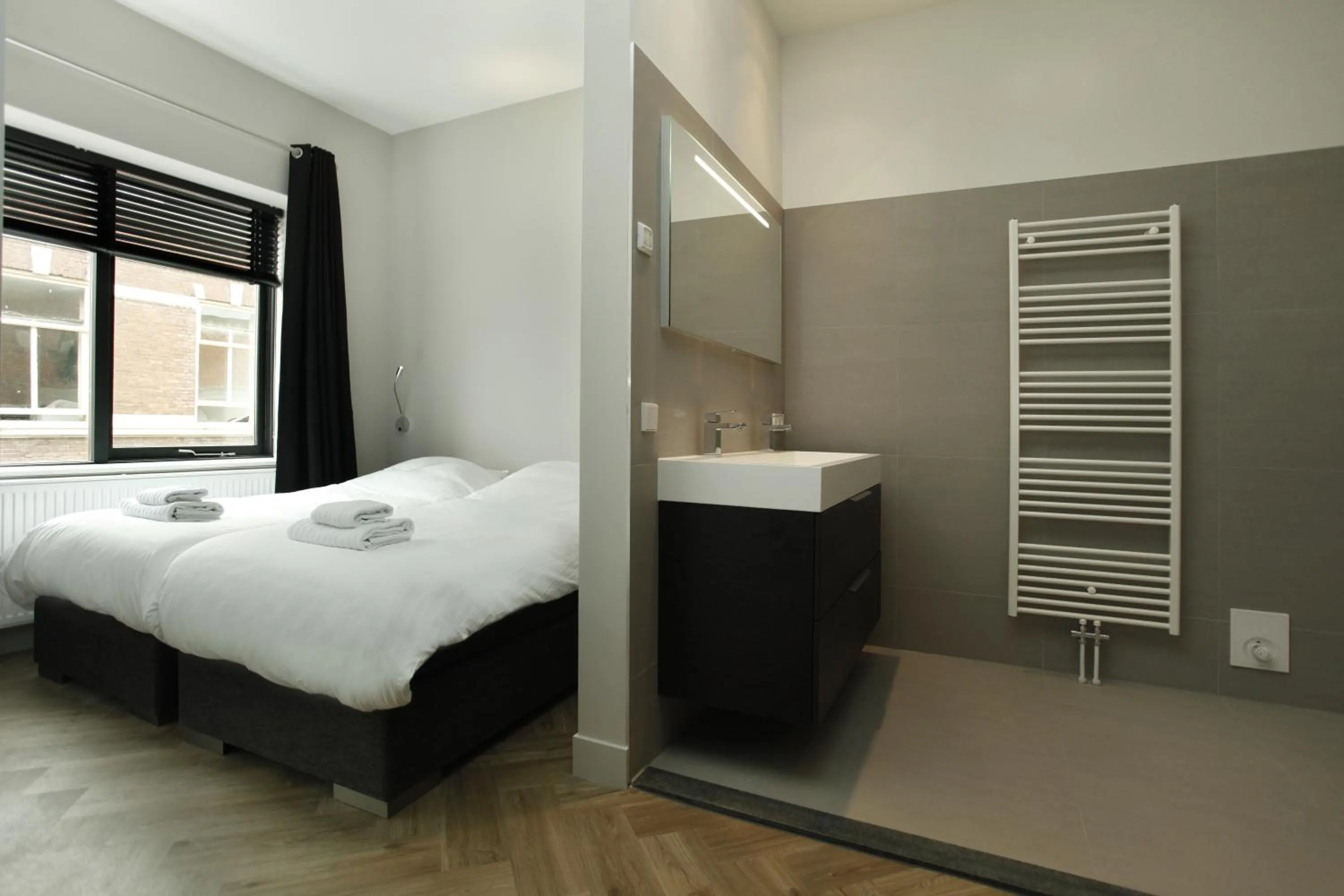 Bathroom, Bed in Stayci Serviced Apartments Westeinde