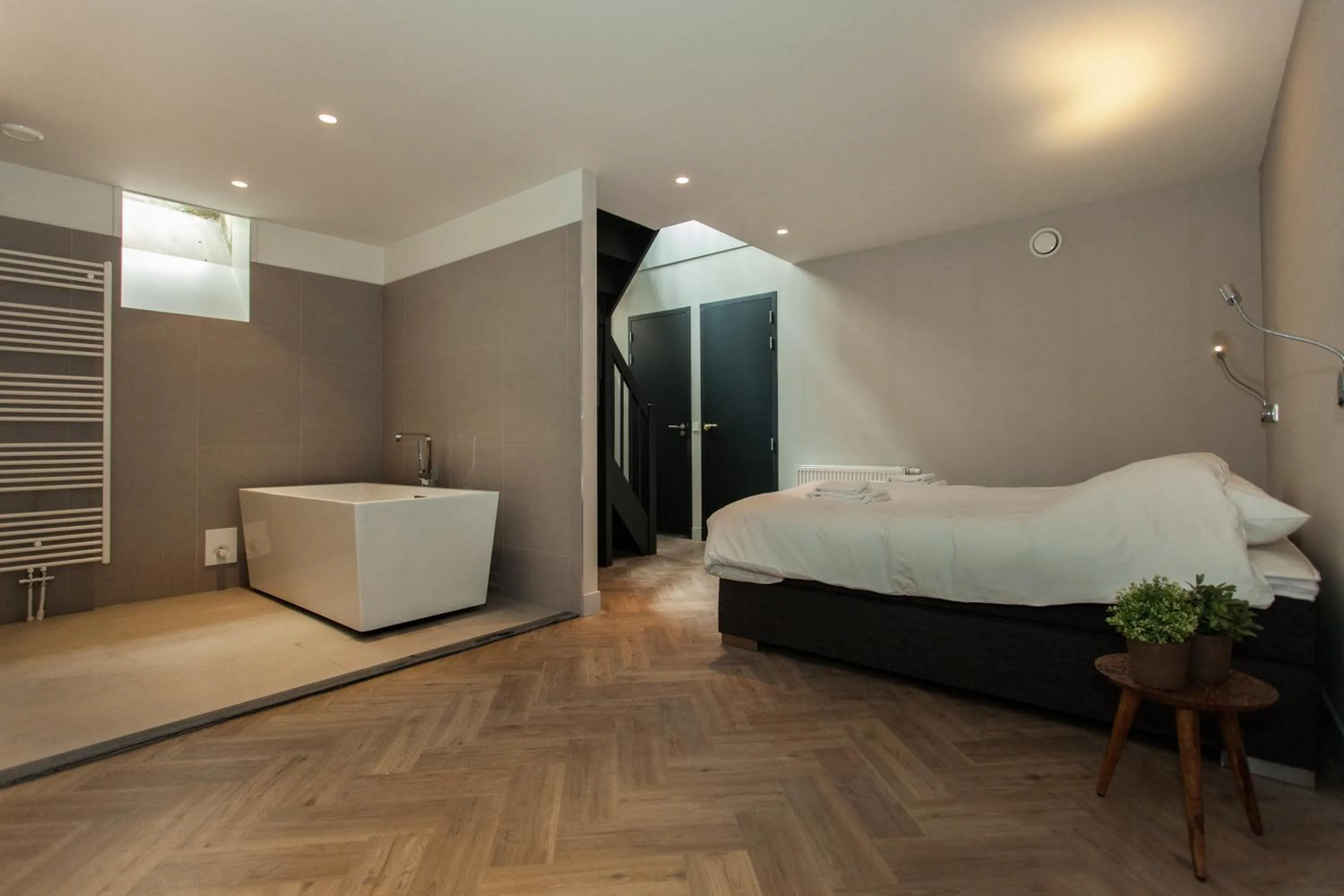 Bathroom, Bed in Stayci Serviced Apartments Westeinde