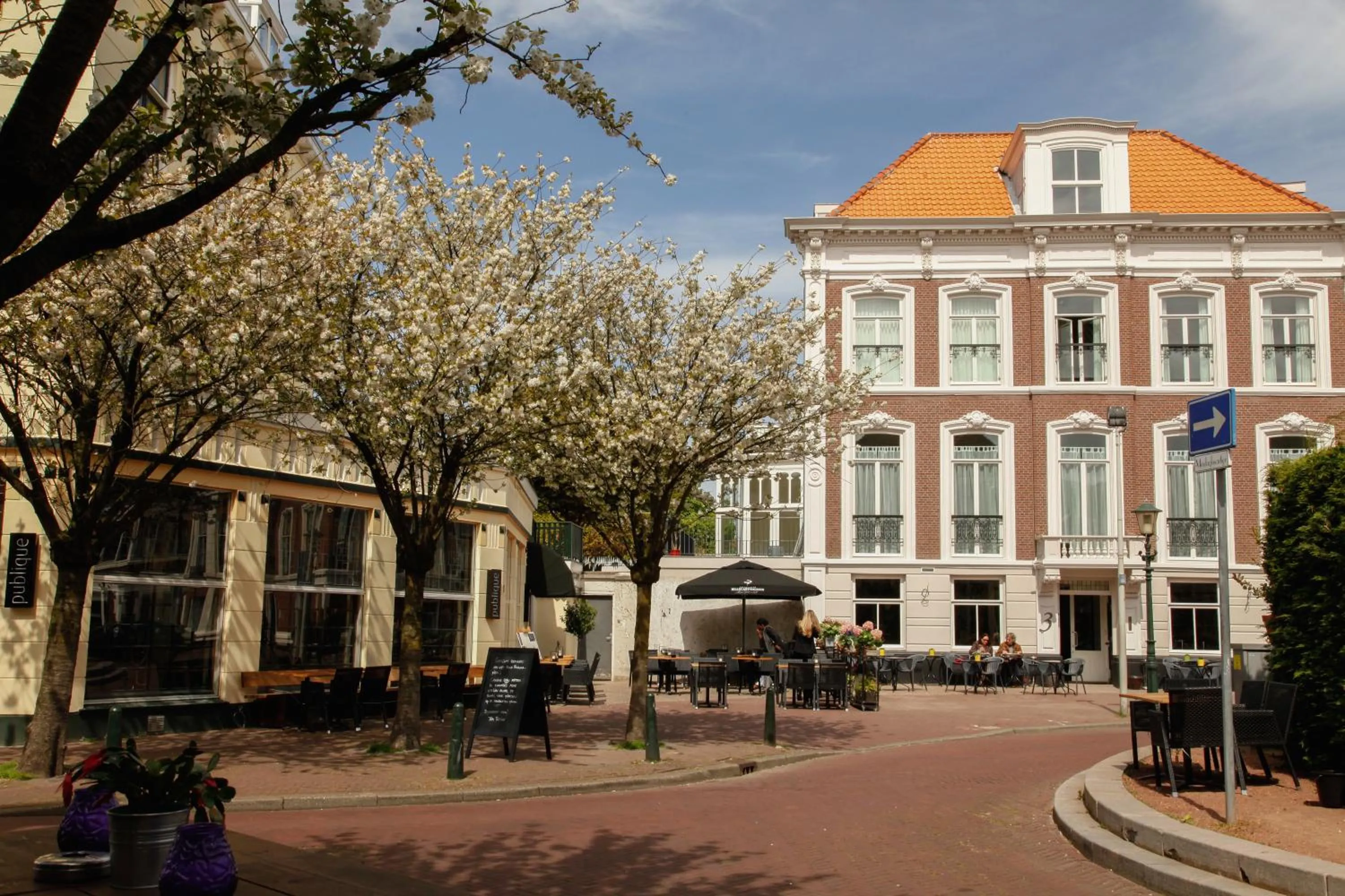 Restaurant/places to eat in Stayci Serviced Apartments Westeinde