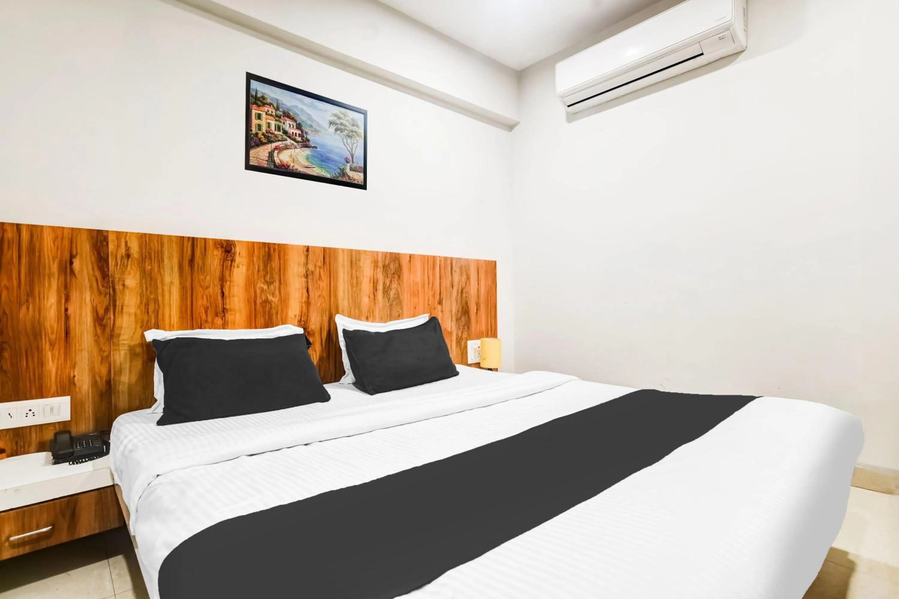 Bedroom, Bed in Hotel O Jawahar Marg Formerly Hotel Virat