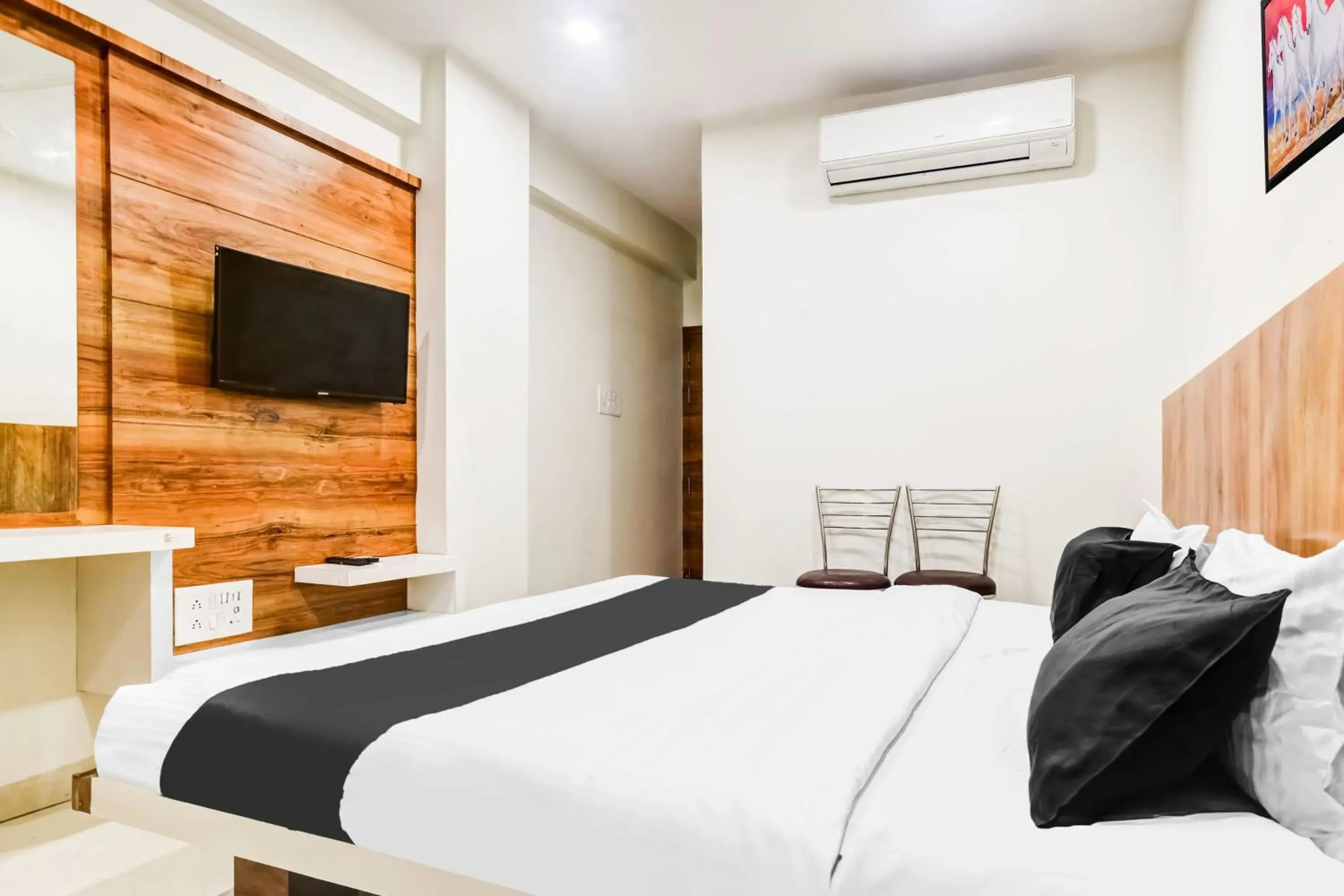 Bedroom, Bed in Hotel O Jawahar Marg Formerly Hotel Virat Bedroom, Bed in Hotel O Jawahar Marg Formerly Hotel Virat