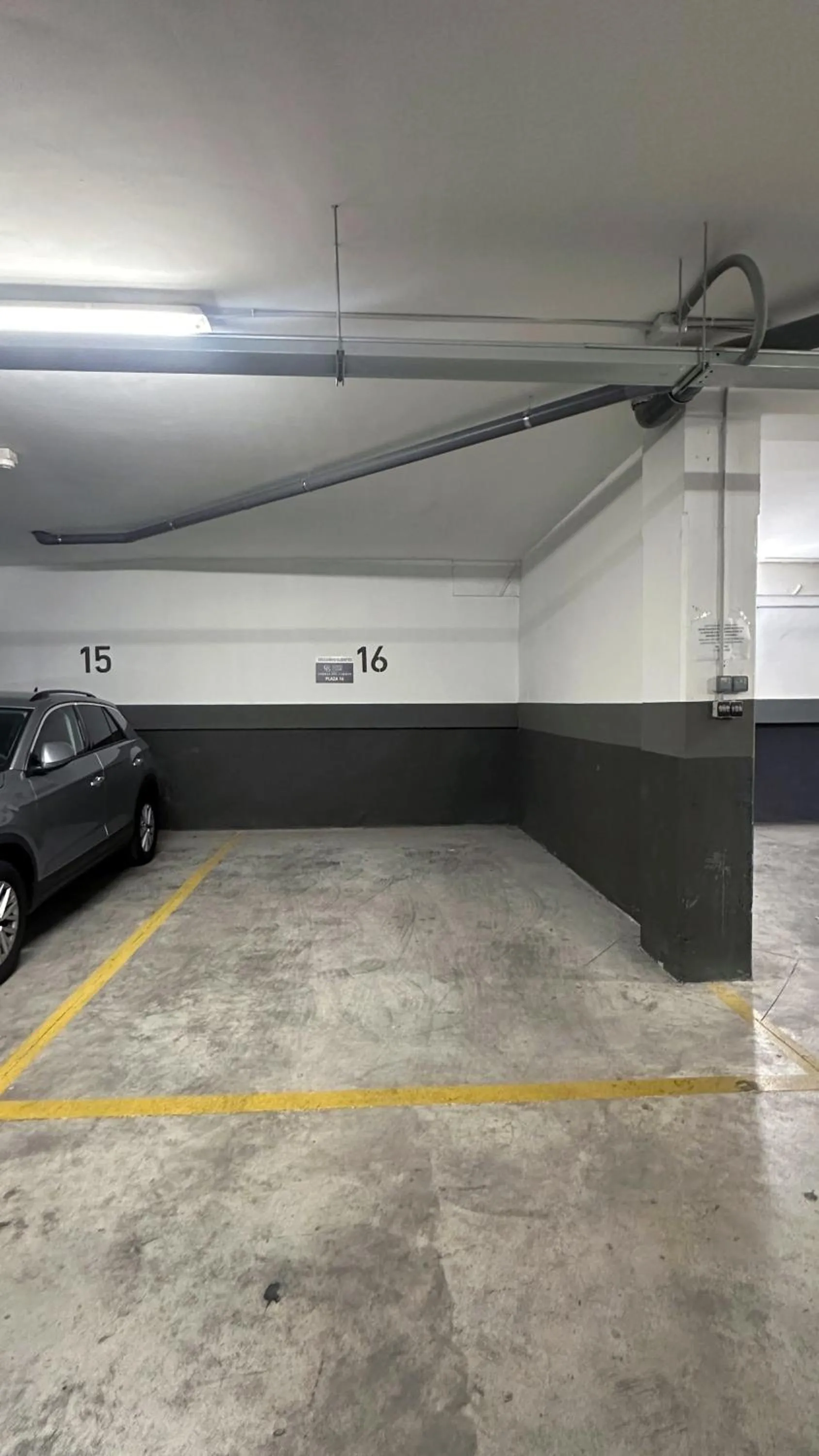 Parking in Corral del Carbón GG Luxury Hotel Boutique