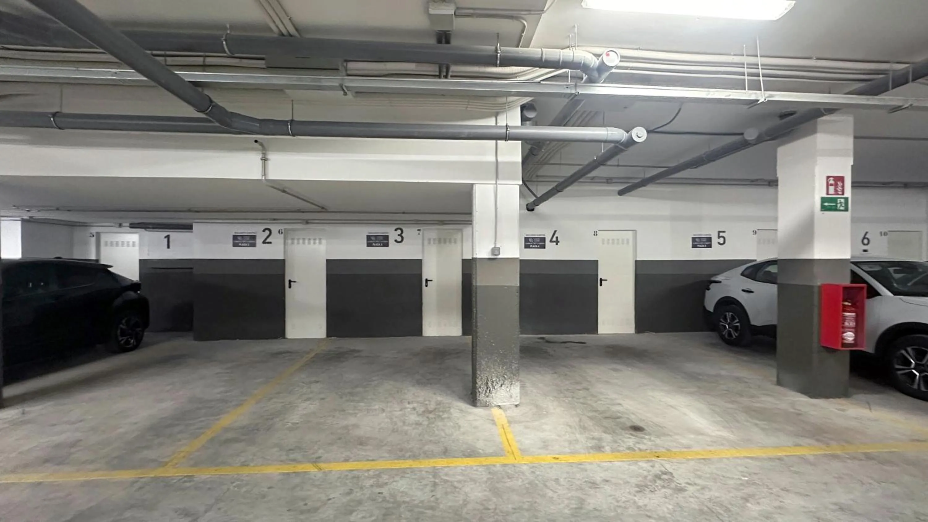 Parking in Corral del Carbón GG Luxury Hotel Boutique