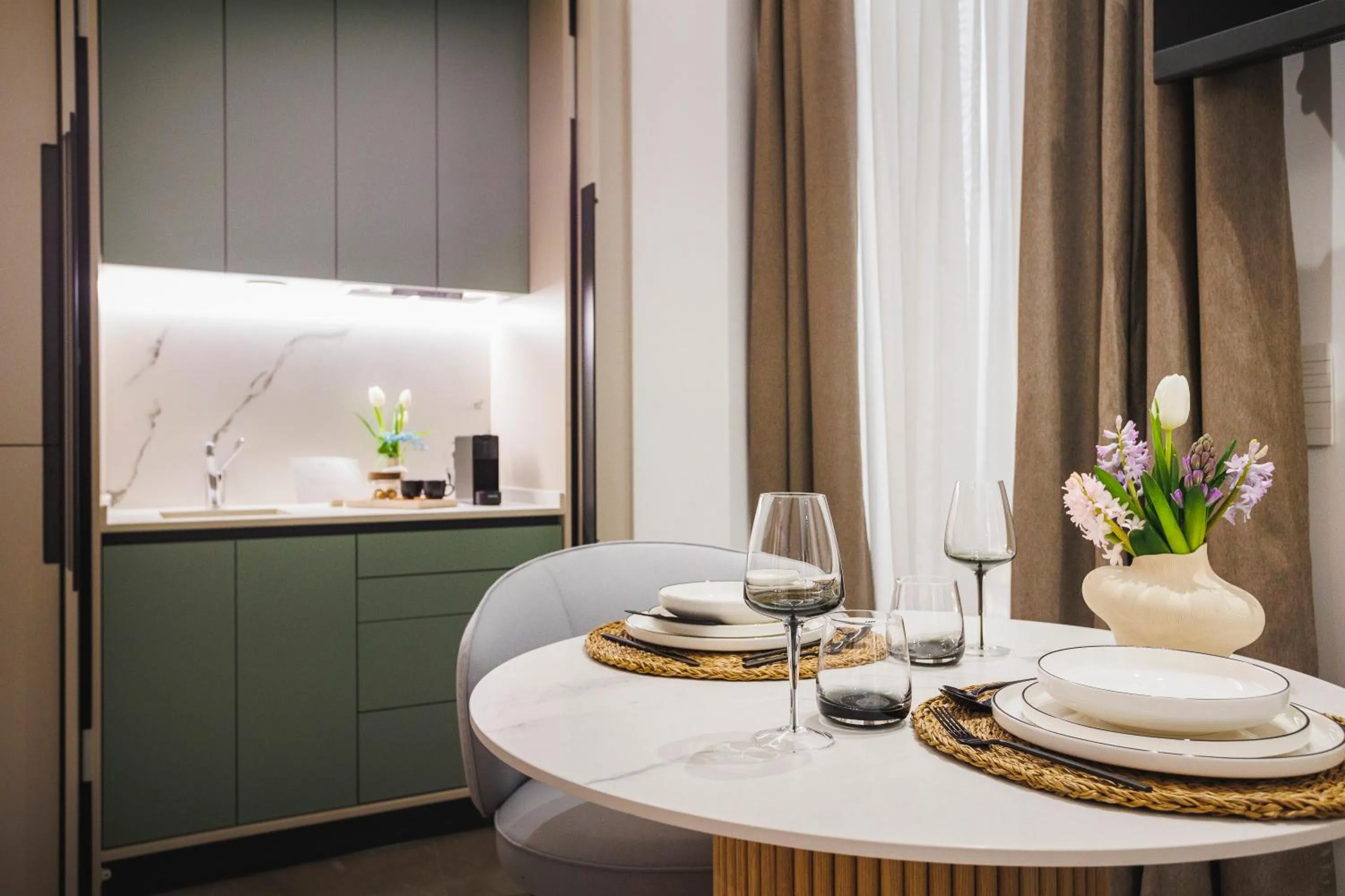 Kitchen or kitchenette in Corral del Carbón GG Luxury Hotel Boutique