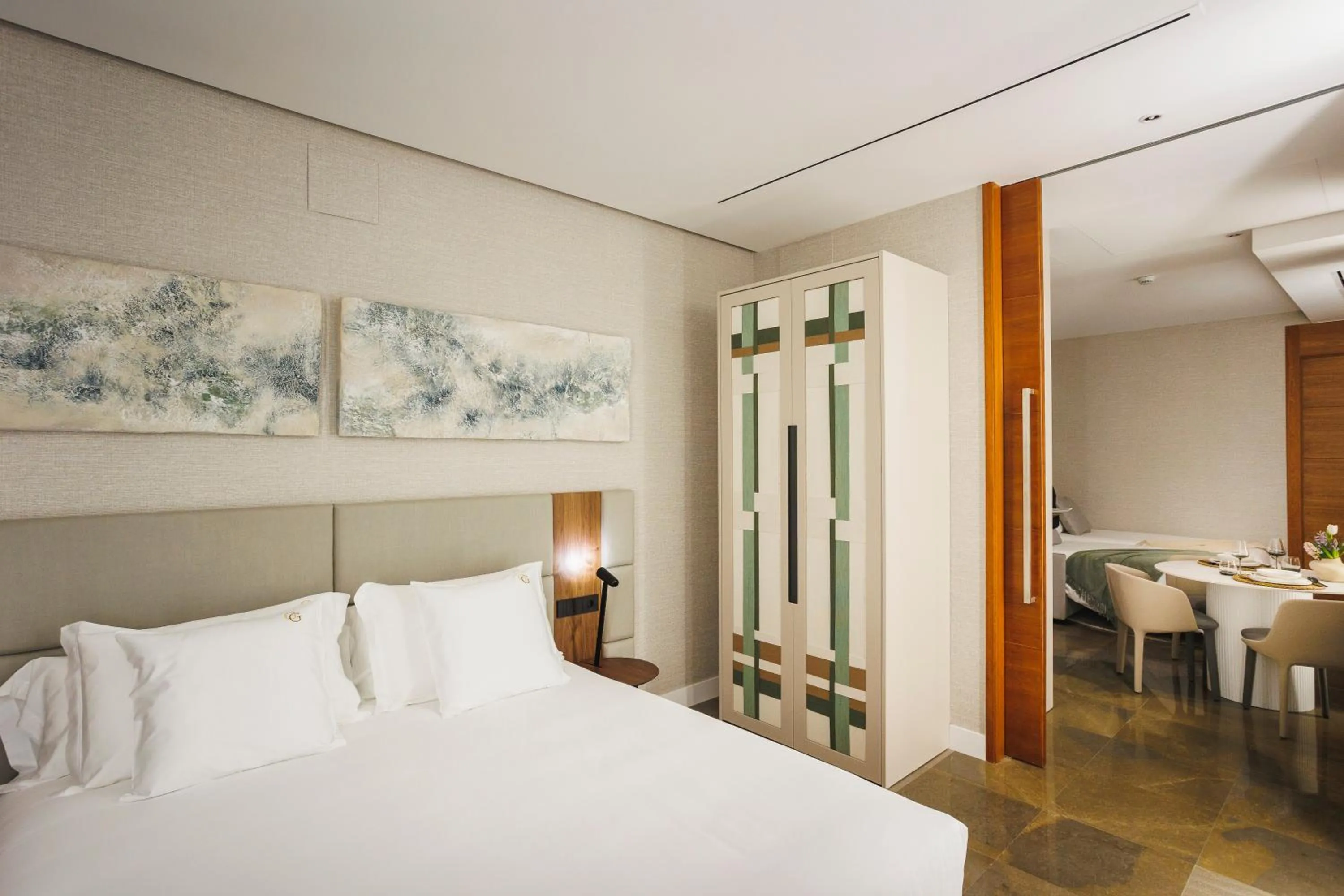 Photo of the whole room, Bed in Corral del Carbón GG Luxury Hotel Boutique