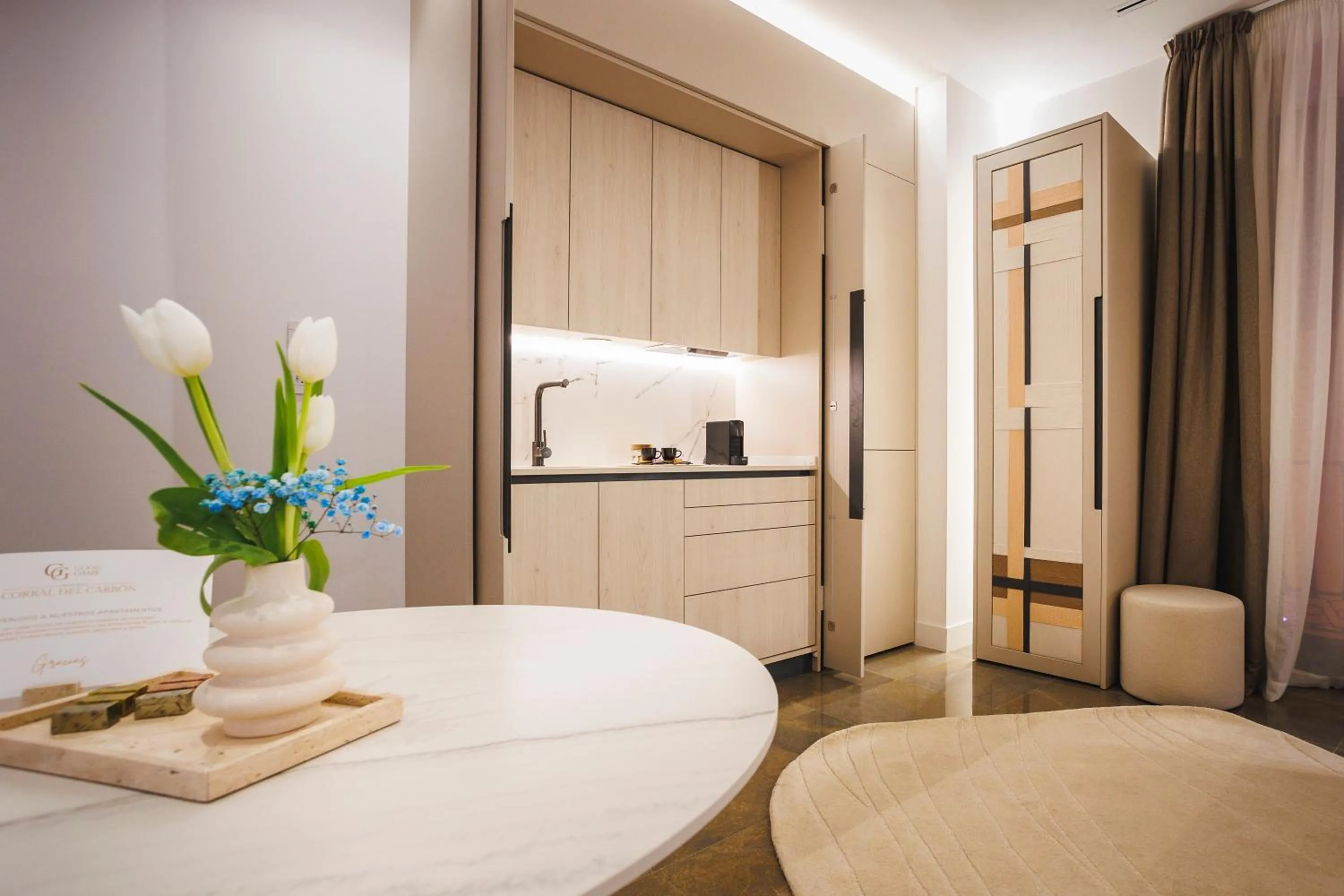 Kitchen or kitchenette in Corral del Carbón GG Luxury Hotel Boutique