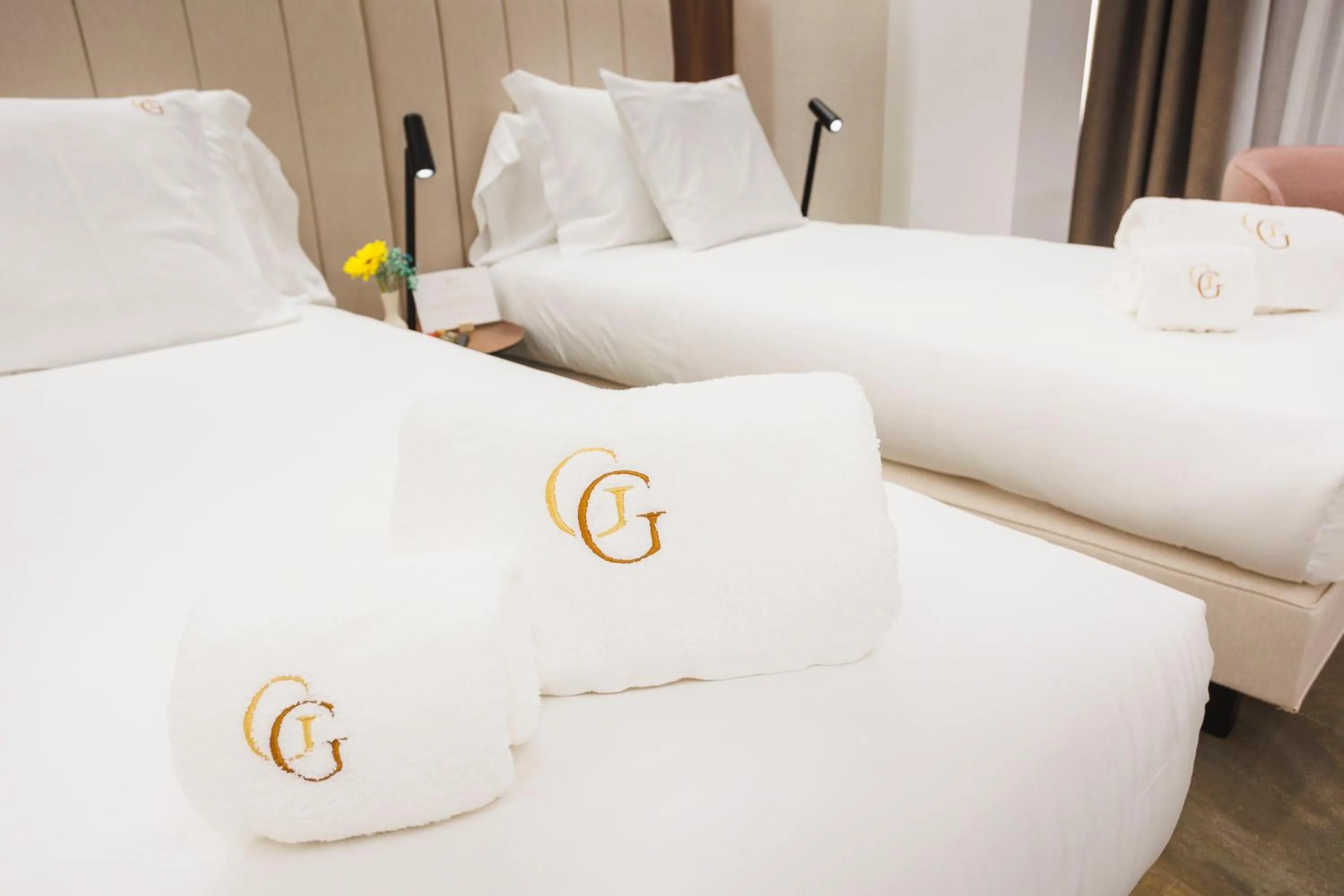 Bed in Corral del Carbón GG Luxury Hotel Boutique
