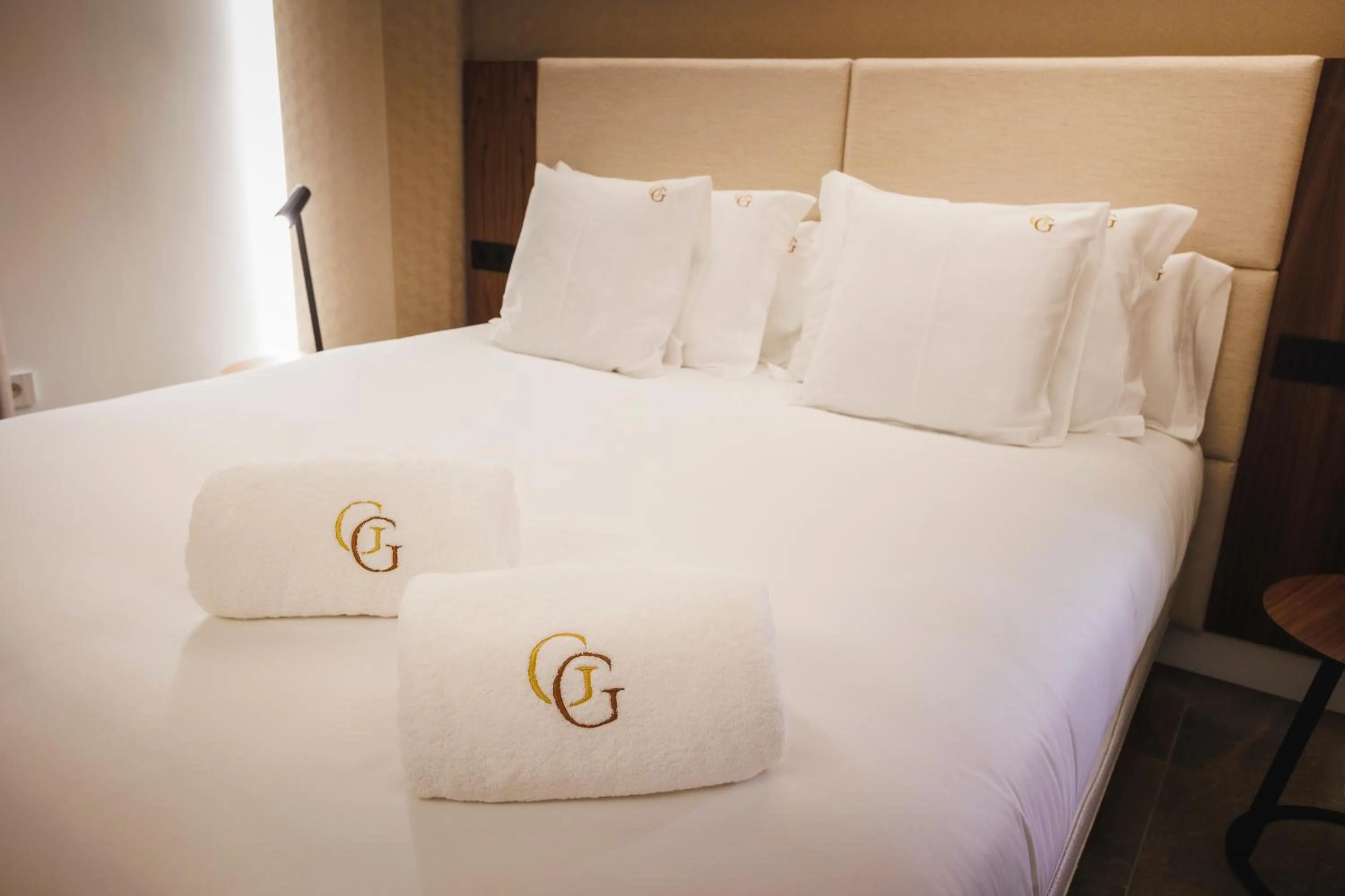 Bed in Corral del Carbón GG Luxury Hotel Boutique