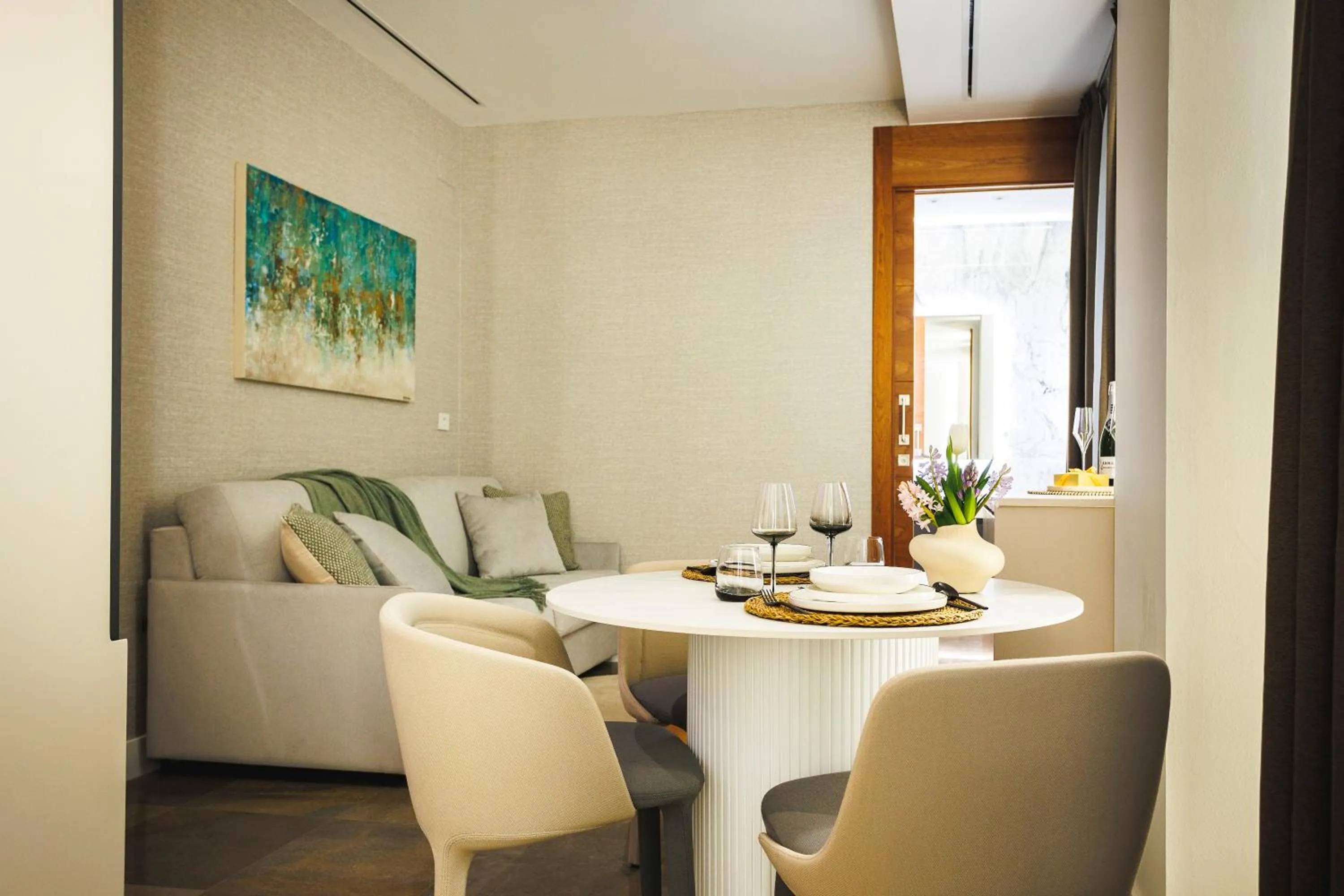 Living room in Corral del Carbón GG Luxury Hotel Boutique