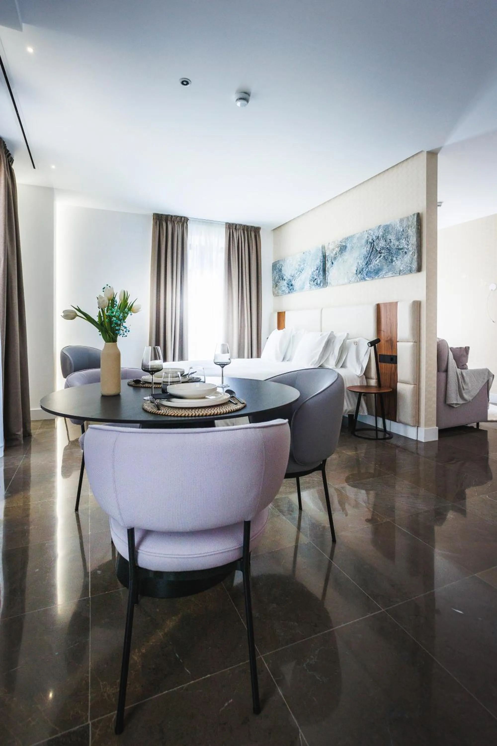 Living room in Corral del Carbón GG Luxury Hotel Boutique