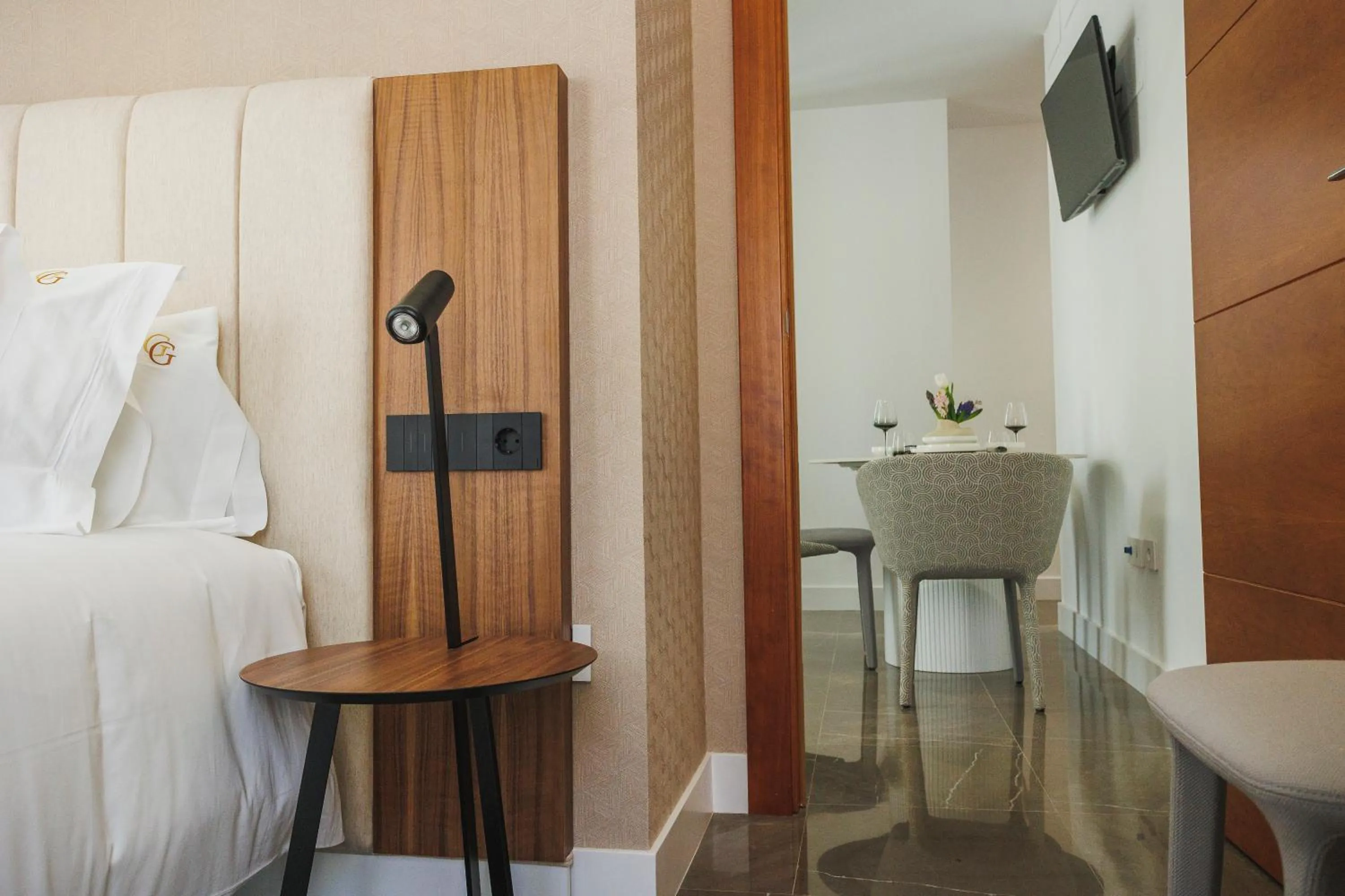 Photo of the whole room, Bed in Corral del Carbón GG Luxury Hotel Boutique