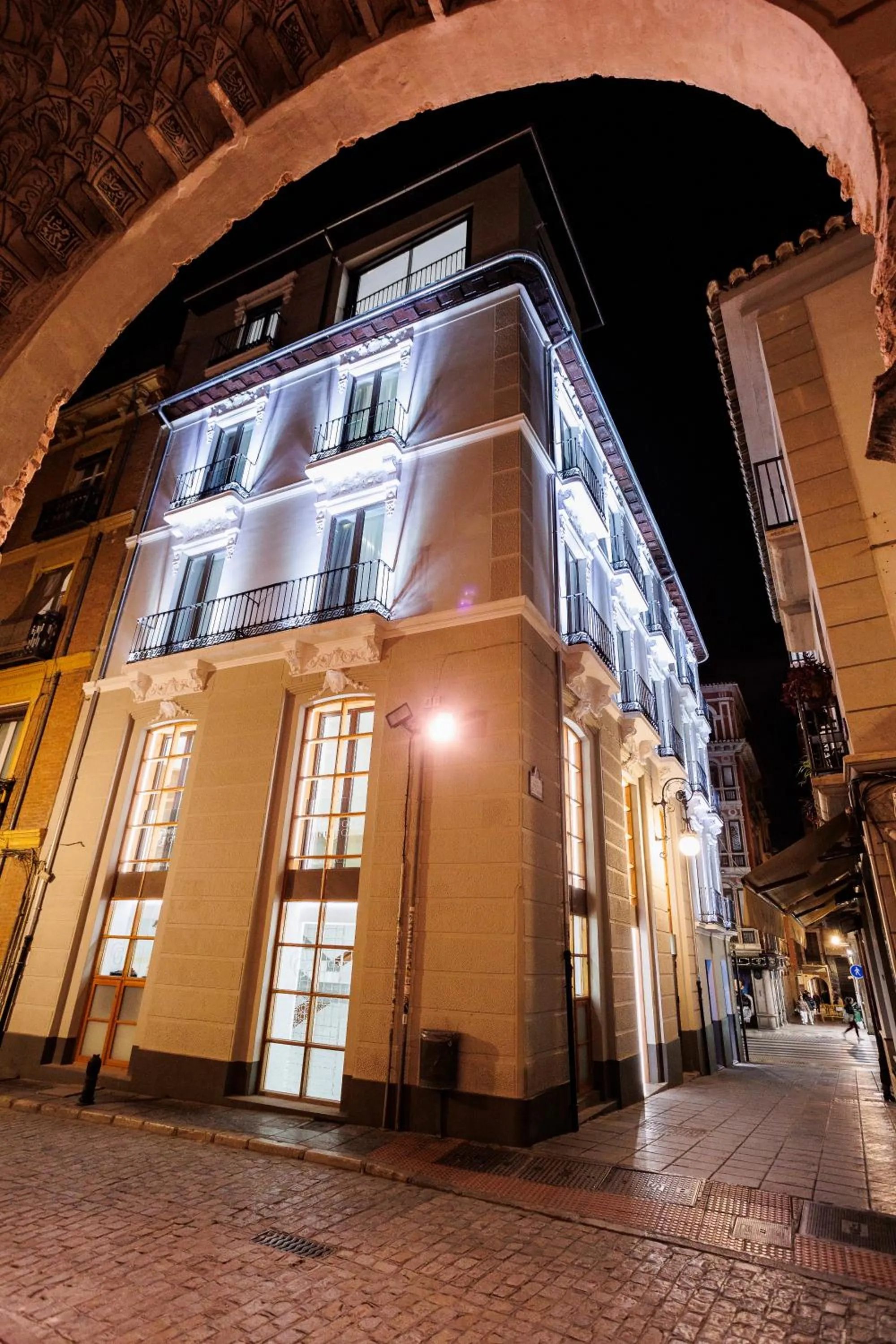 Facade/entrance in Corral del Carbón GG Luxury Hotel Boutique