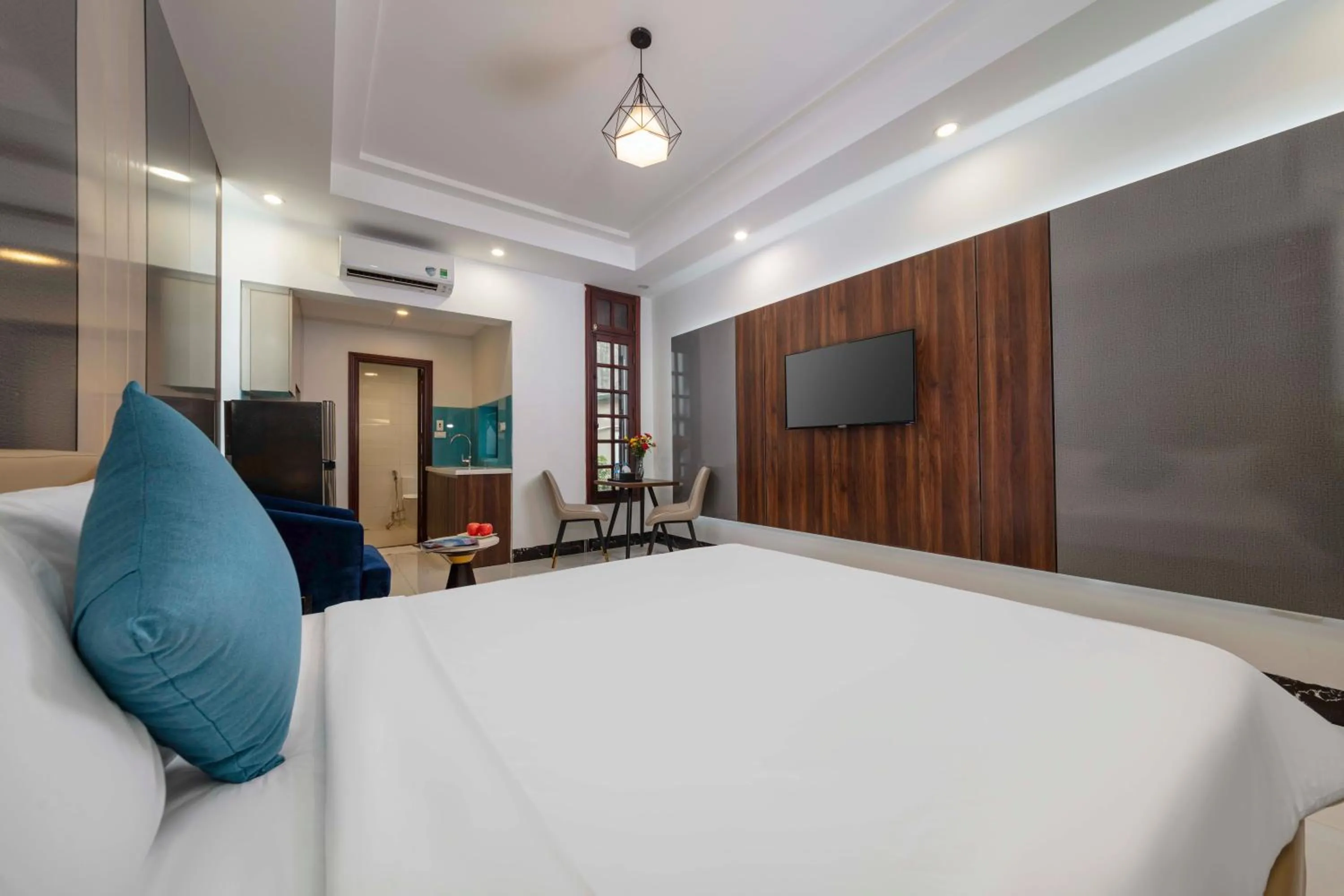 Bedroom, Bed in Infinity HaNoi Hotel & Travel