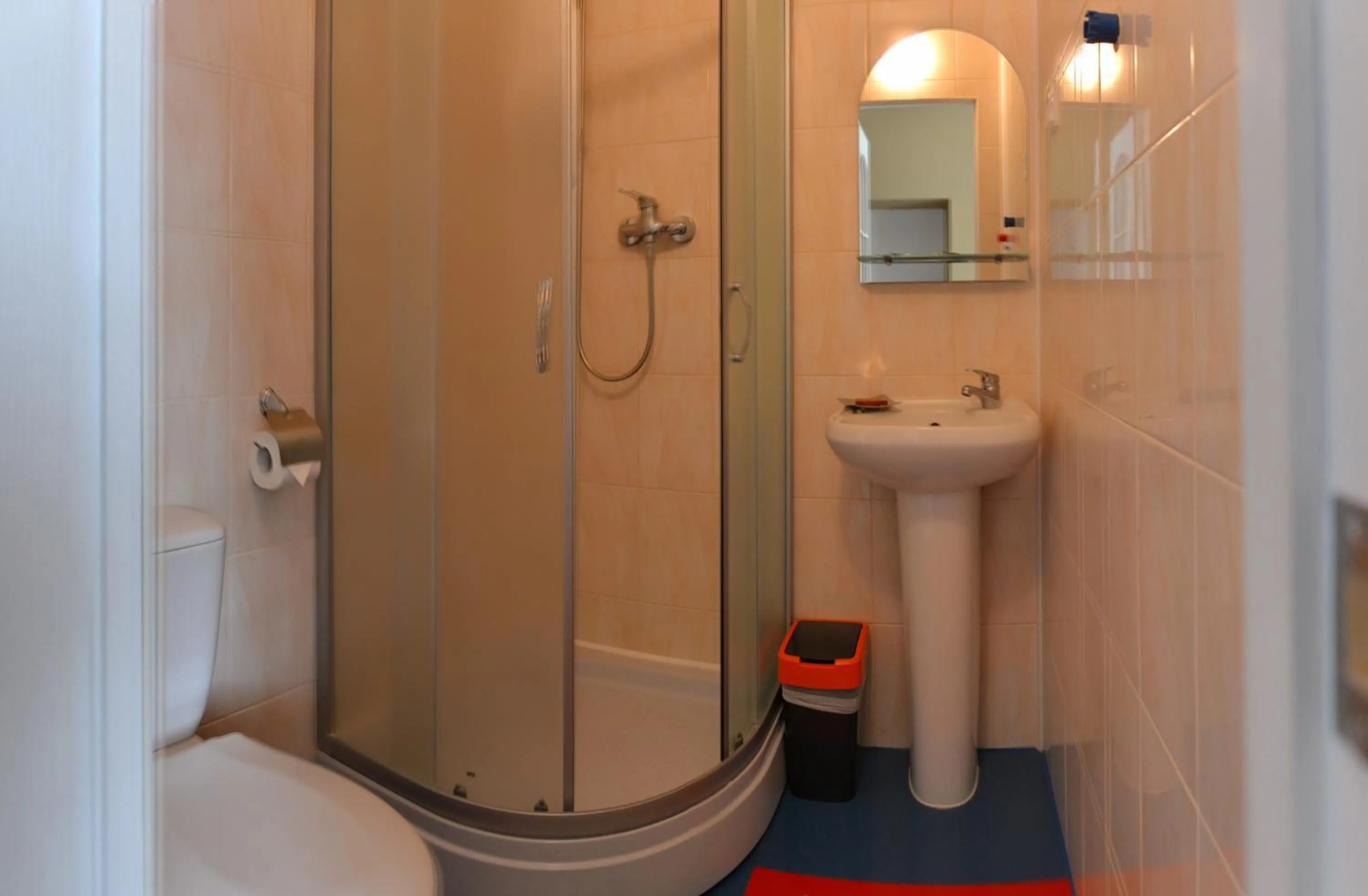 Bathroom in Orange Hotel