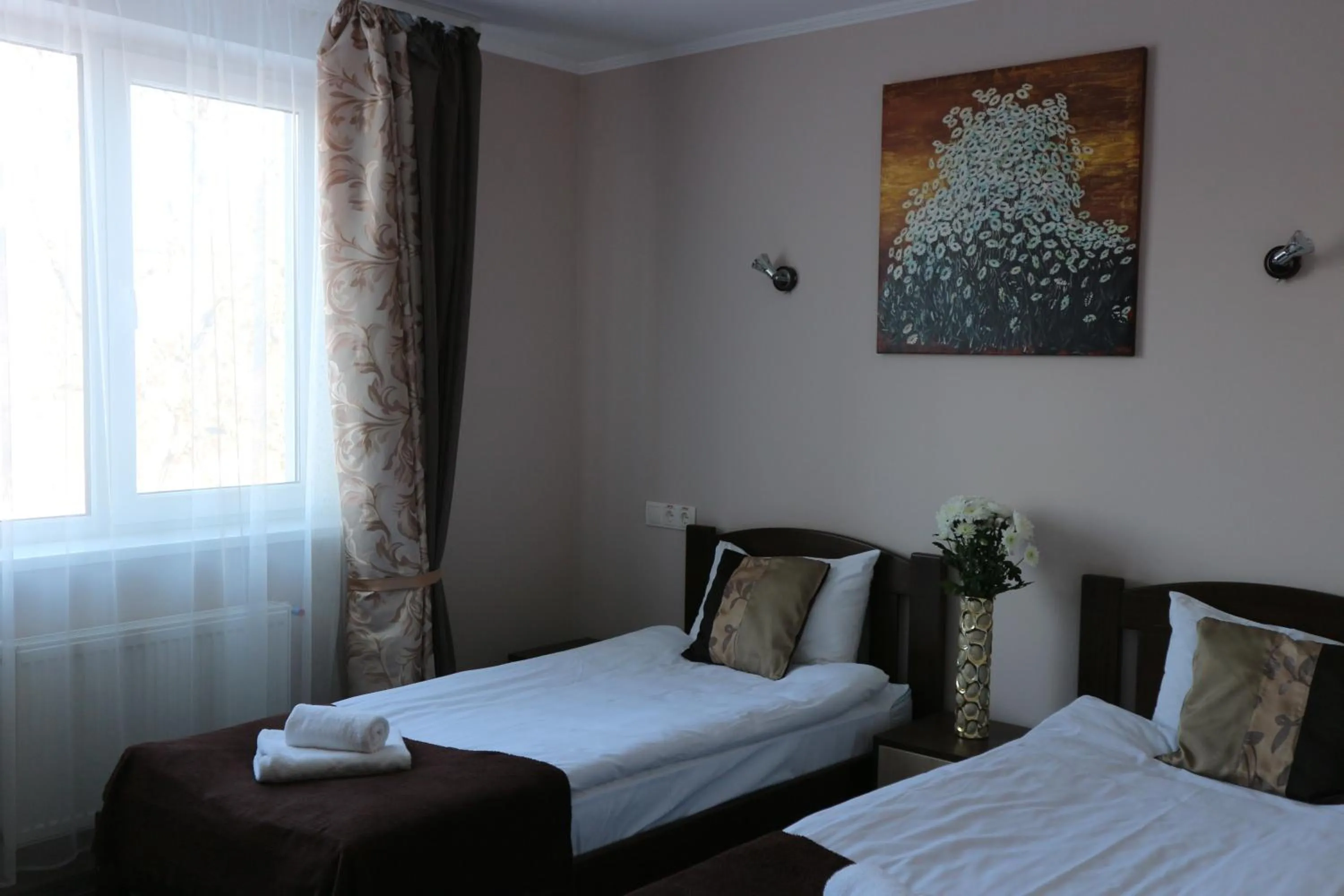 Photo of the whole room, Bed in Orange Hotel