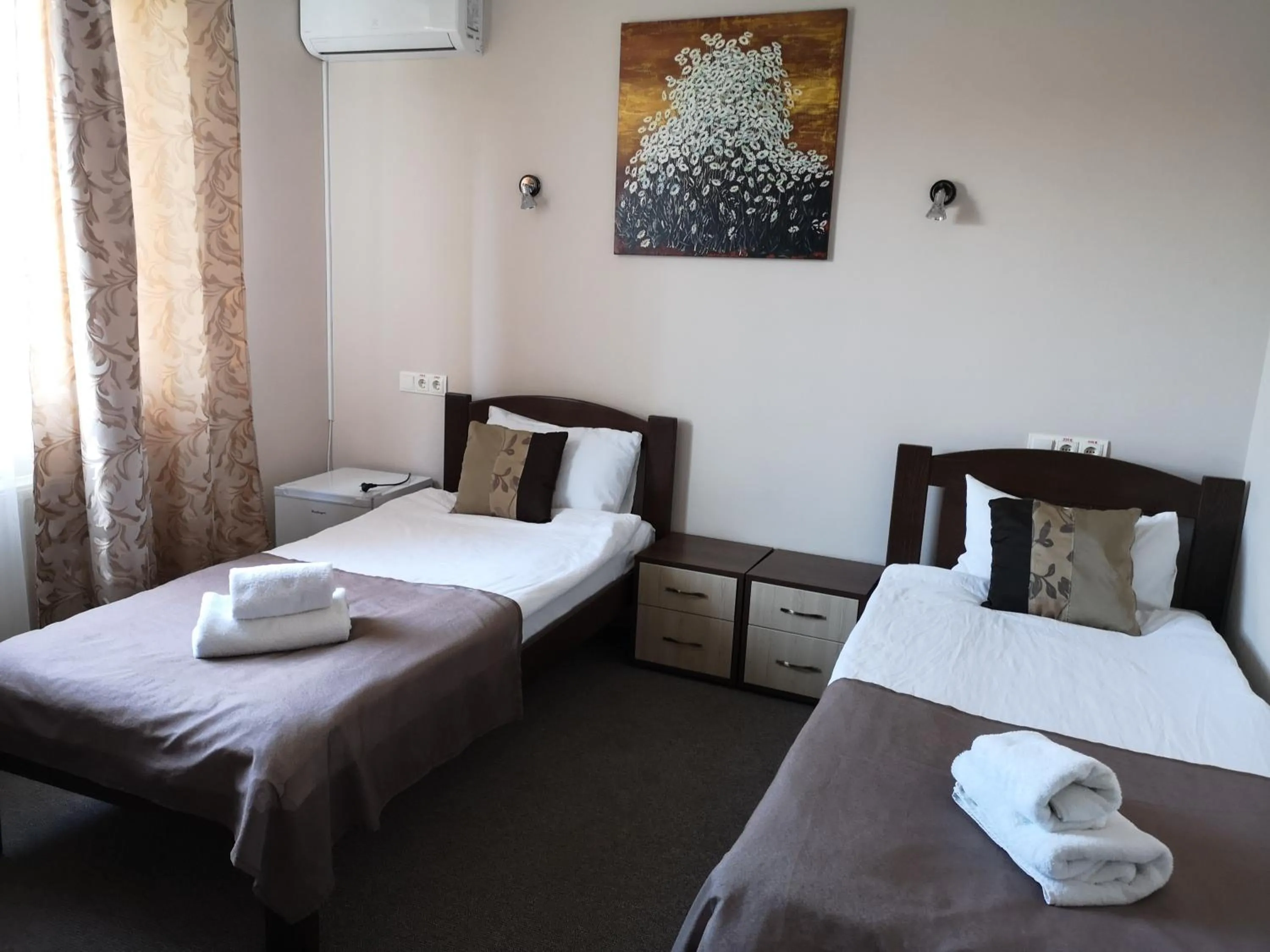 Photo of the whole room, Bed in Orange Hotel