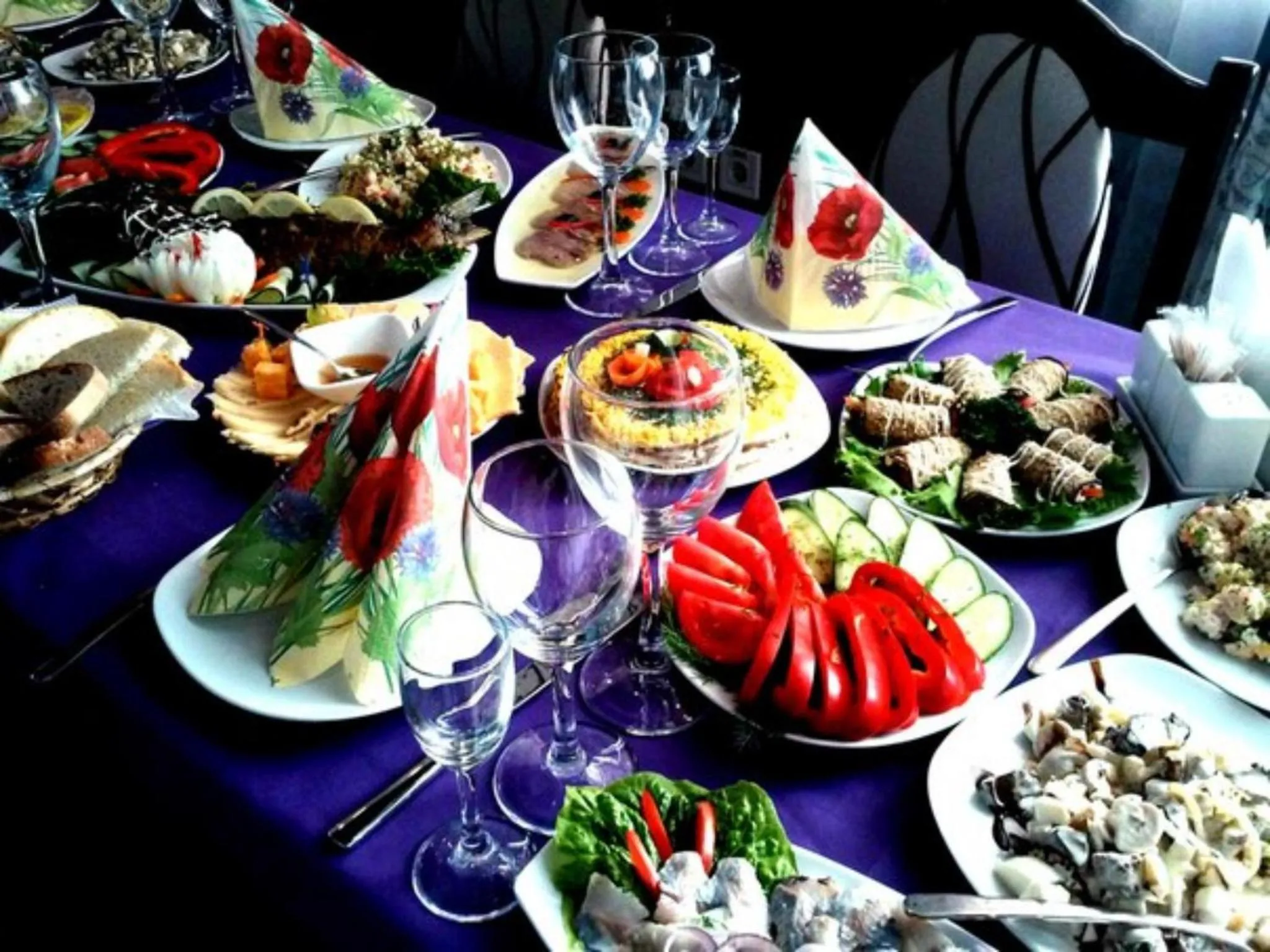 Restaurant/places to eat in Orange Hotel