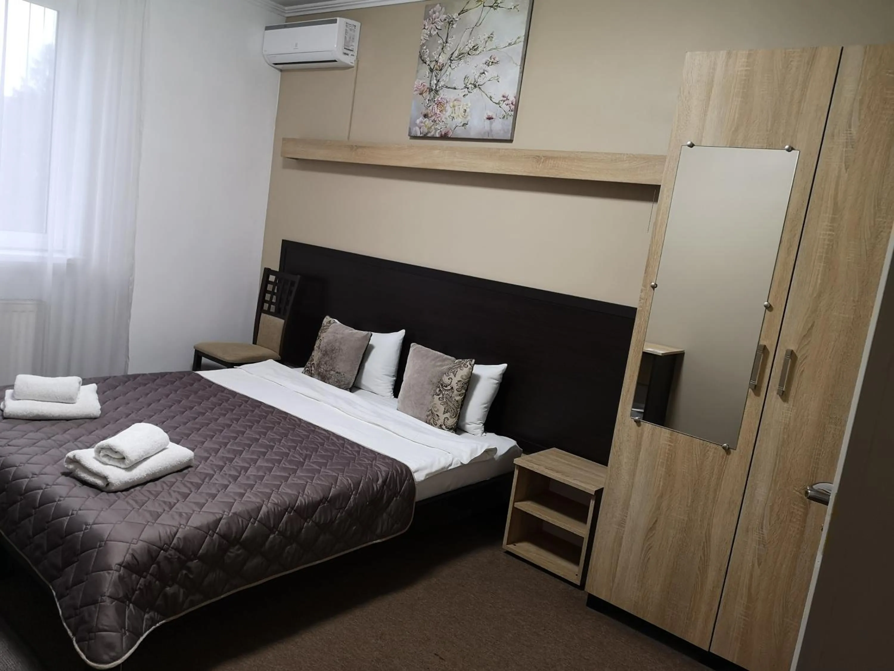 Photo of the whole room, Bed in Orange Hotel