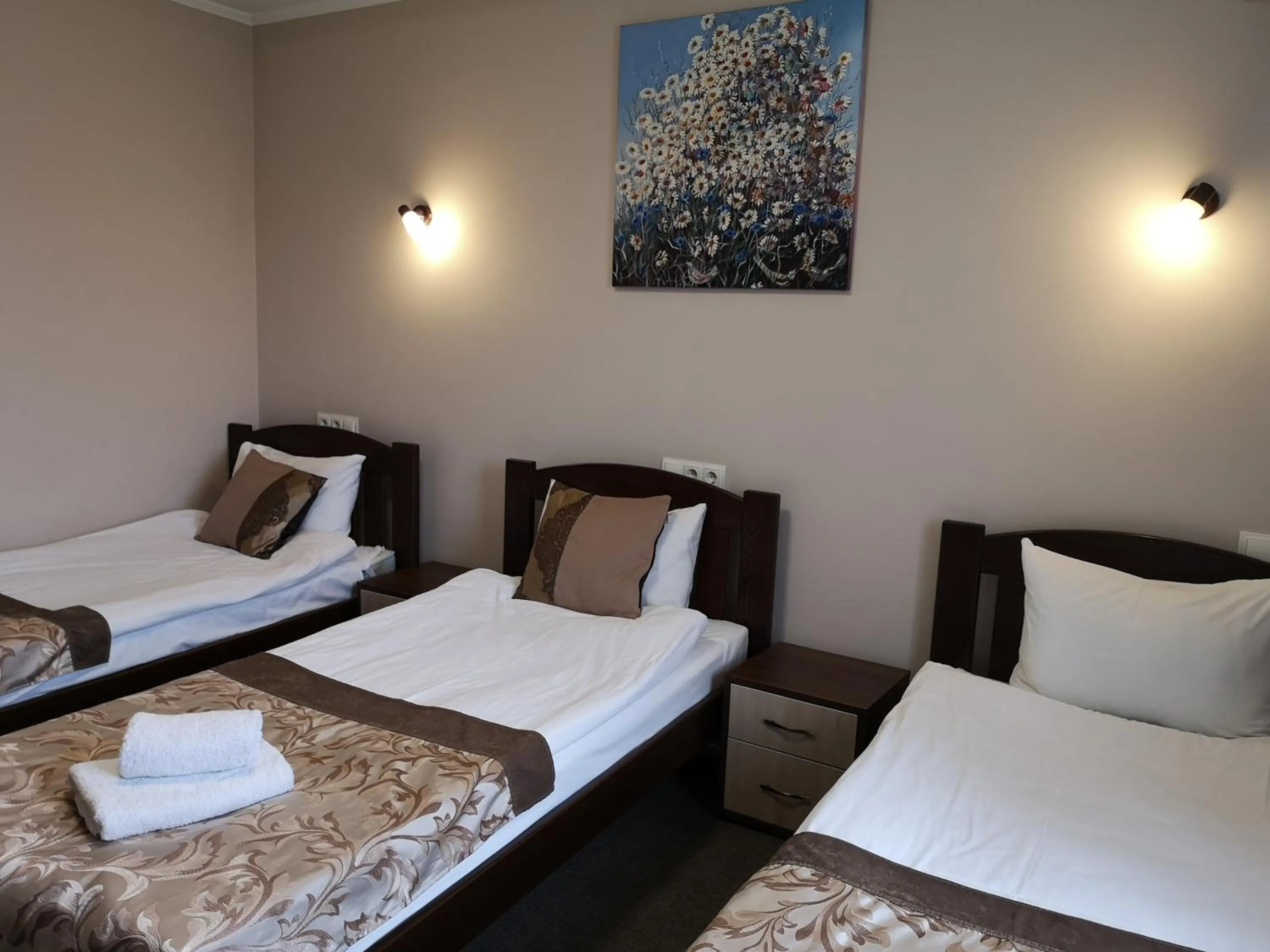 Other, Bed in Orange Hotel