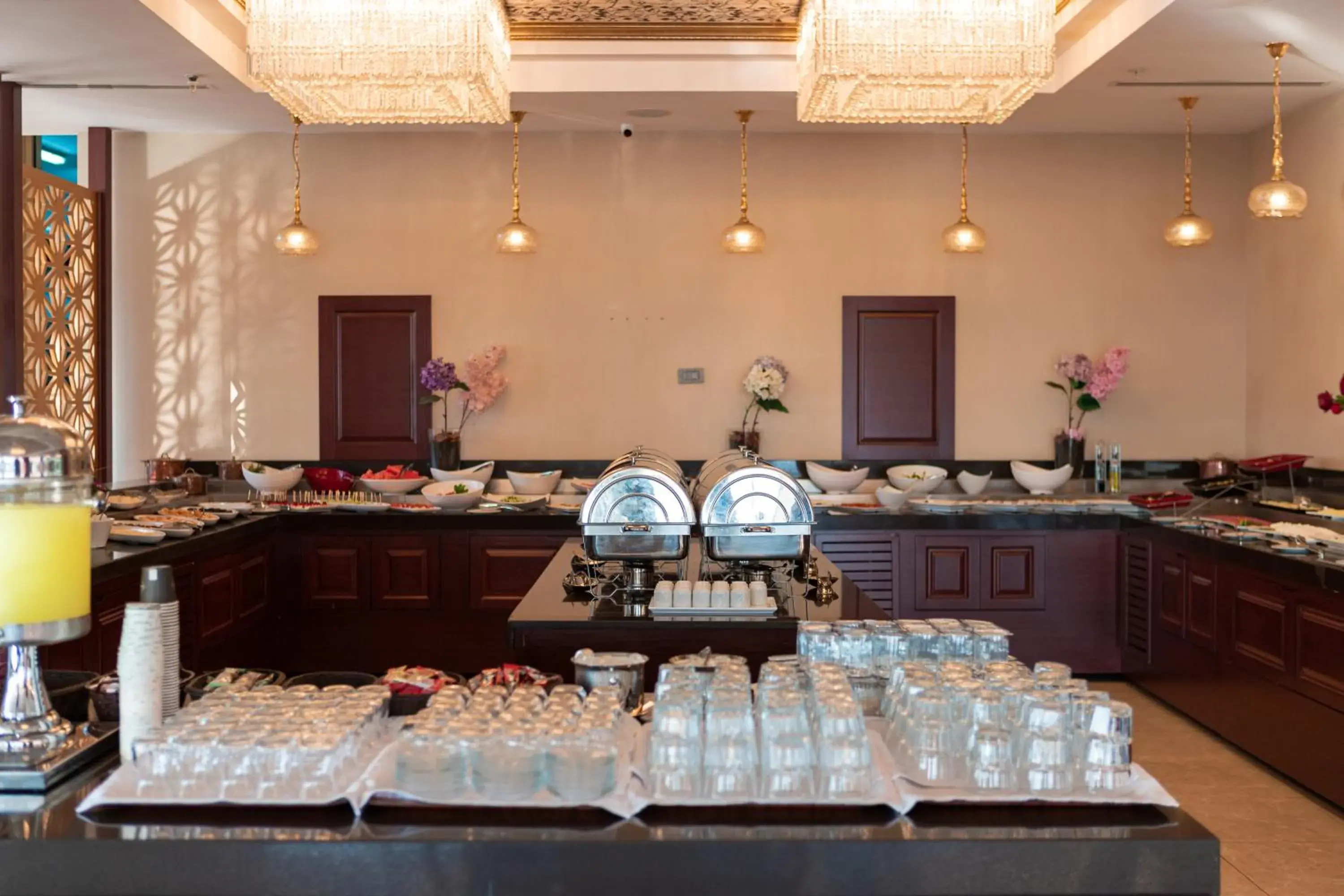 Restaurant/places to eat in Tilya Resort Hotel Restaurant/places to eat in Tilya Resort Hotel