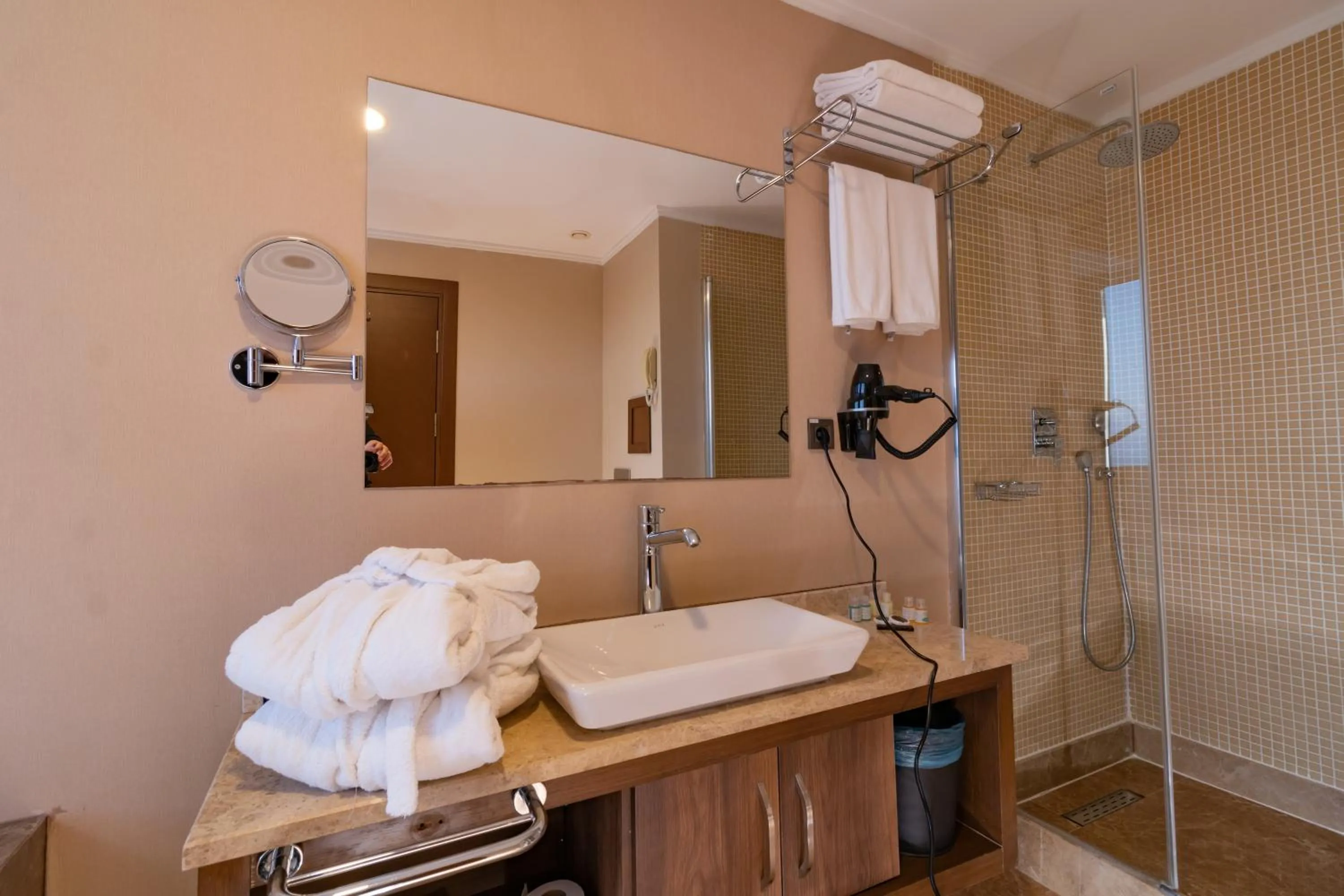 Shower in Tilya Resort Hotel