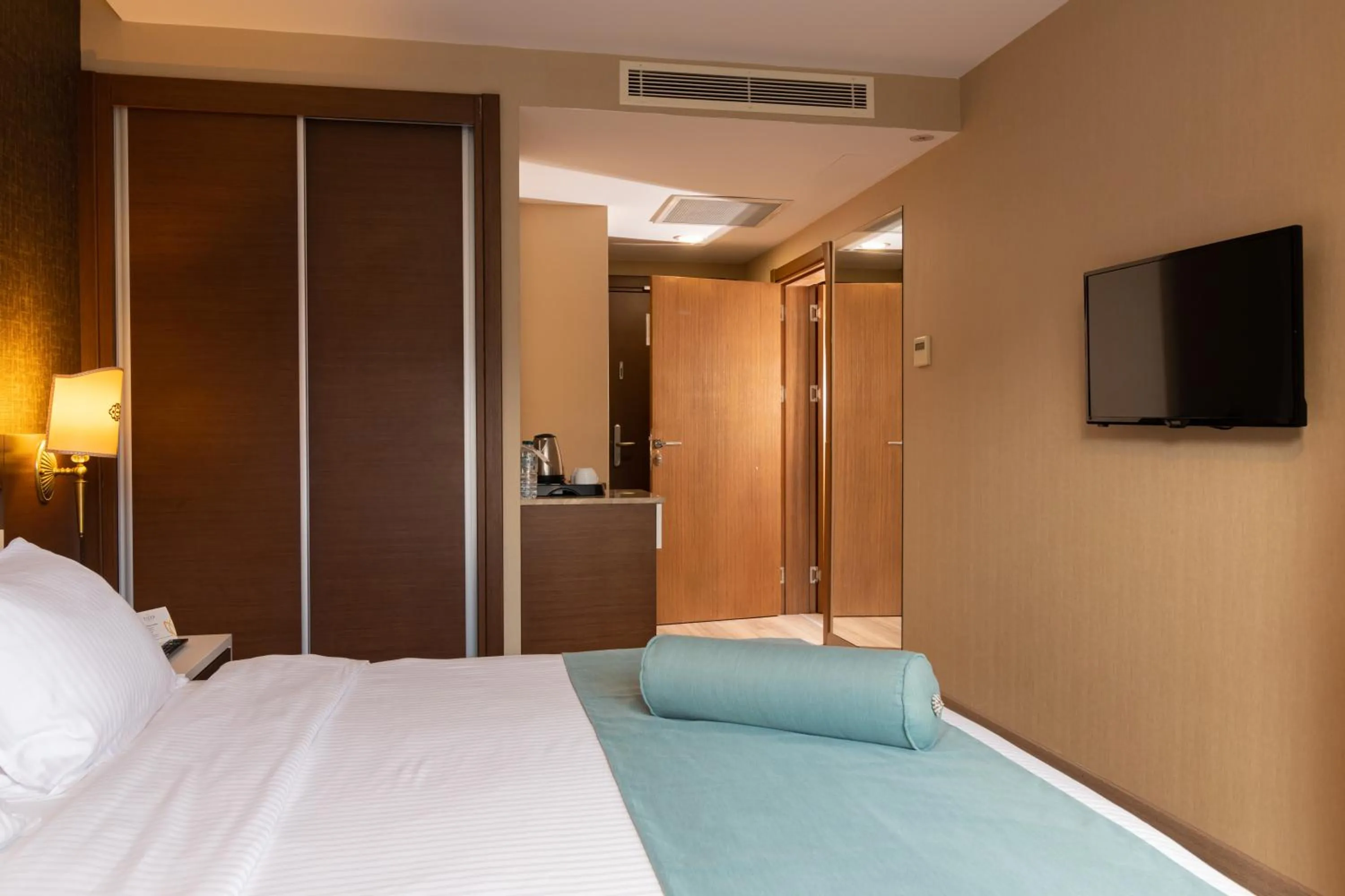 Bed in Tilya Resort Hotel