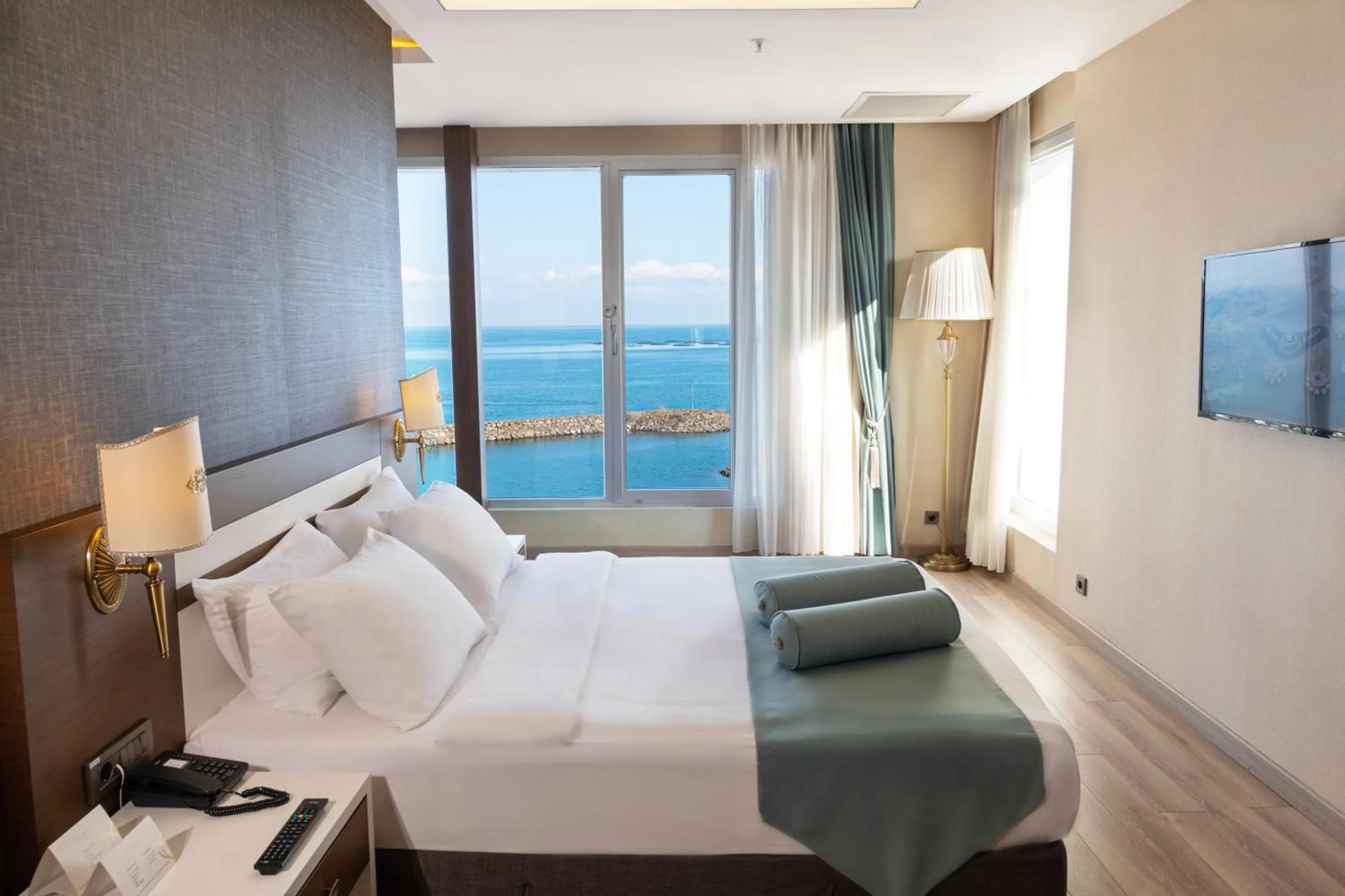 Communal lounge/ TV room, Bed in Tilya Resort Hotel