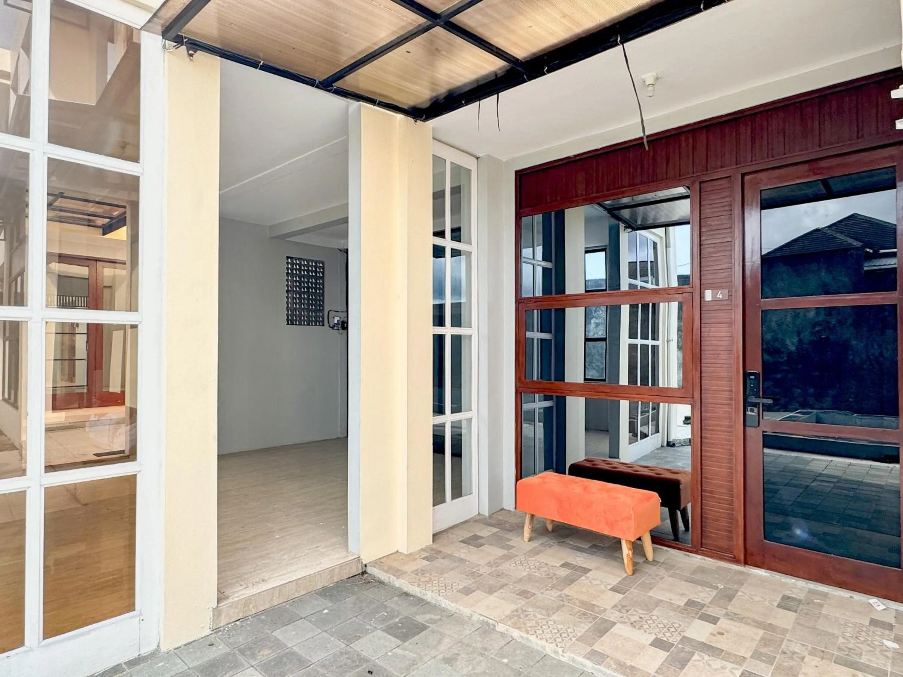 Facade/entrance in RedDoorz Syariah Near Maguwoharjo Yogyakarta