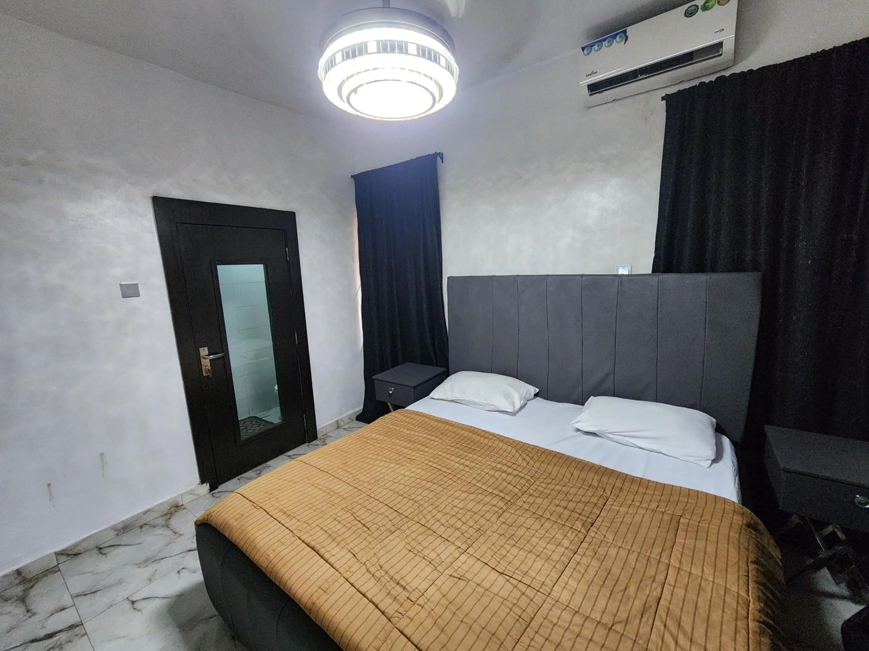 Three-Bedroom Apartment in CG Apartments
